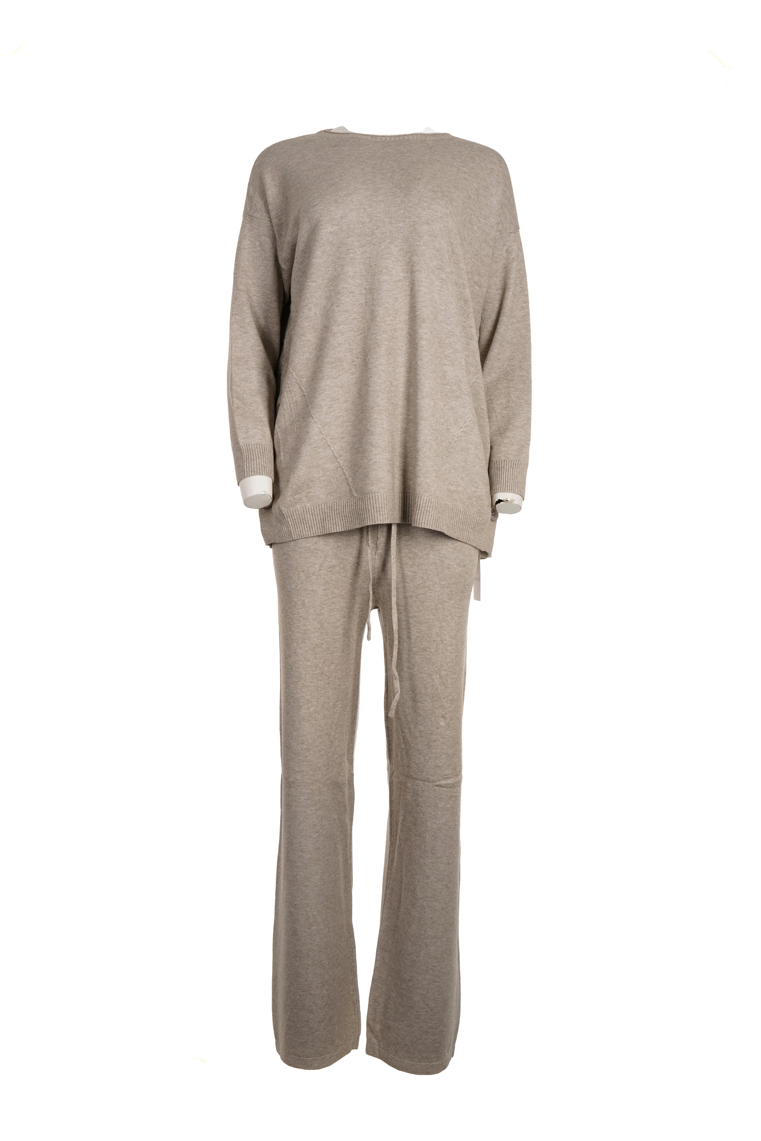 Luxury Promise A125A M/L SAND BUTTON SIDE CASHMERE SETS  AKC0285