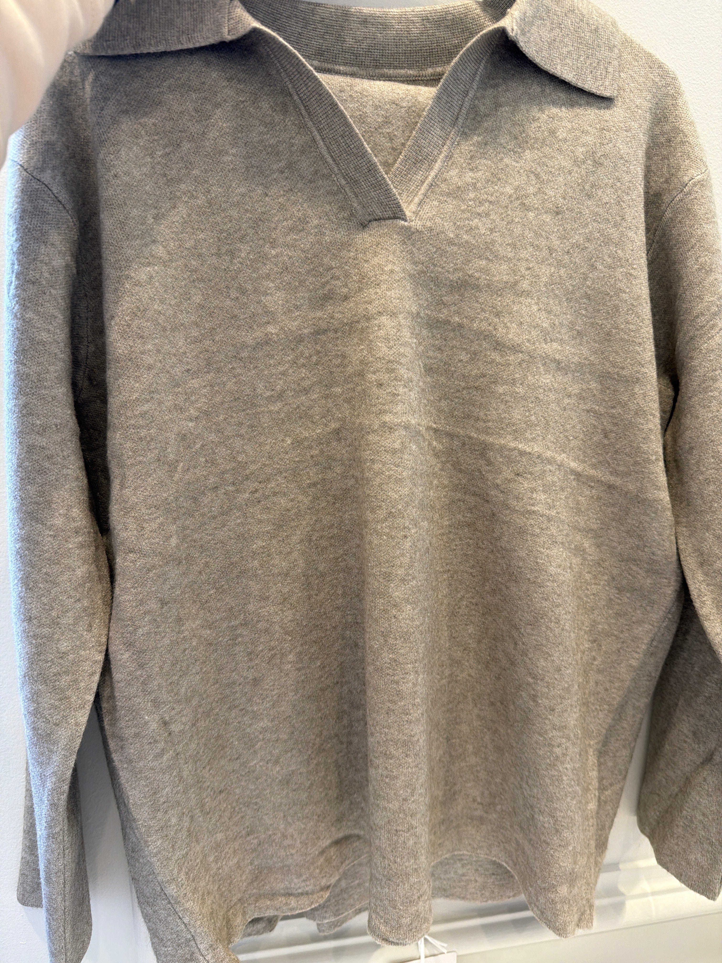 Luxury Promise A17A  X/L SAND PLAIN V NECK CASHMERE BLEND SET  AKC0292