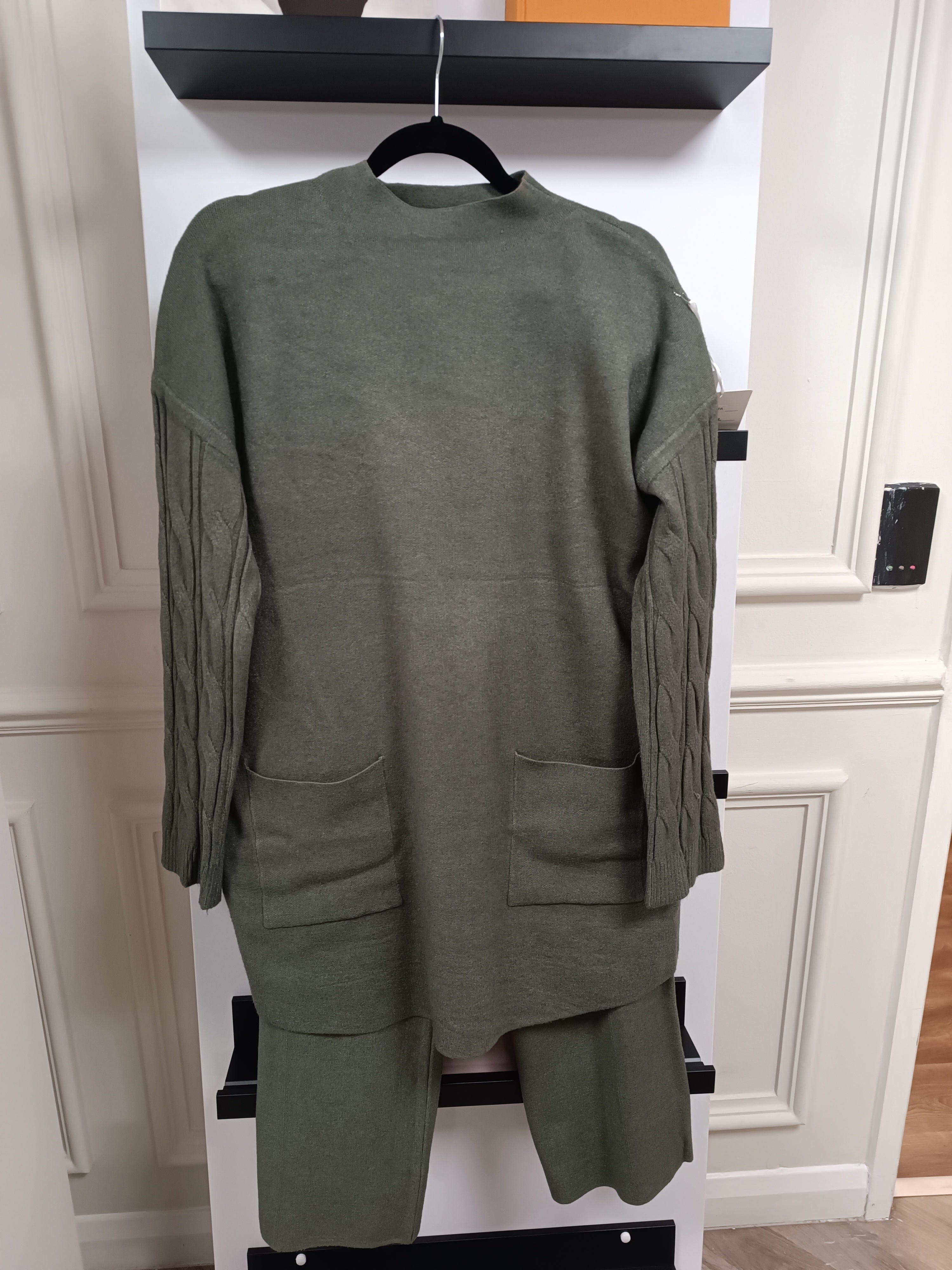 Luxury Promise Cable Sage Green Knit Grey Loungeset M/L AKC0059