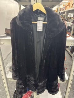 Luxury Promise Long coat in sheared mink, black 9926B100022