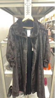 Luxury Promise Long mink coat in black 9926B100012