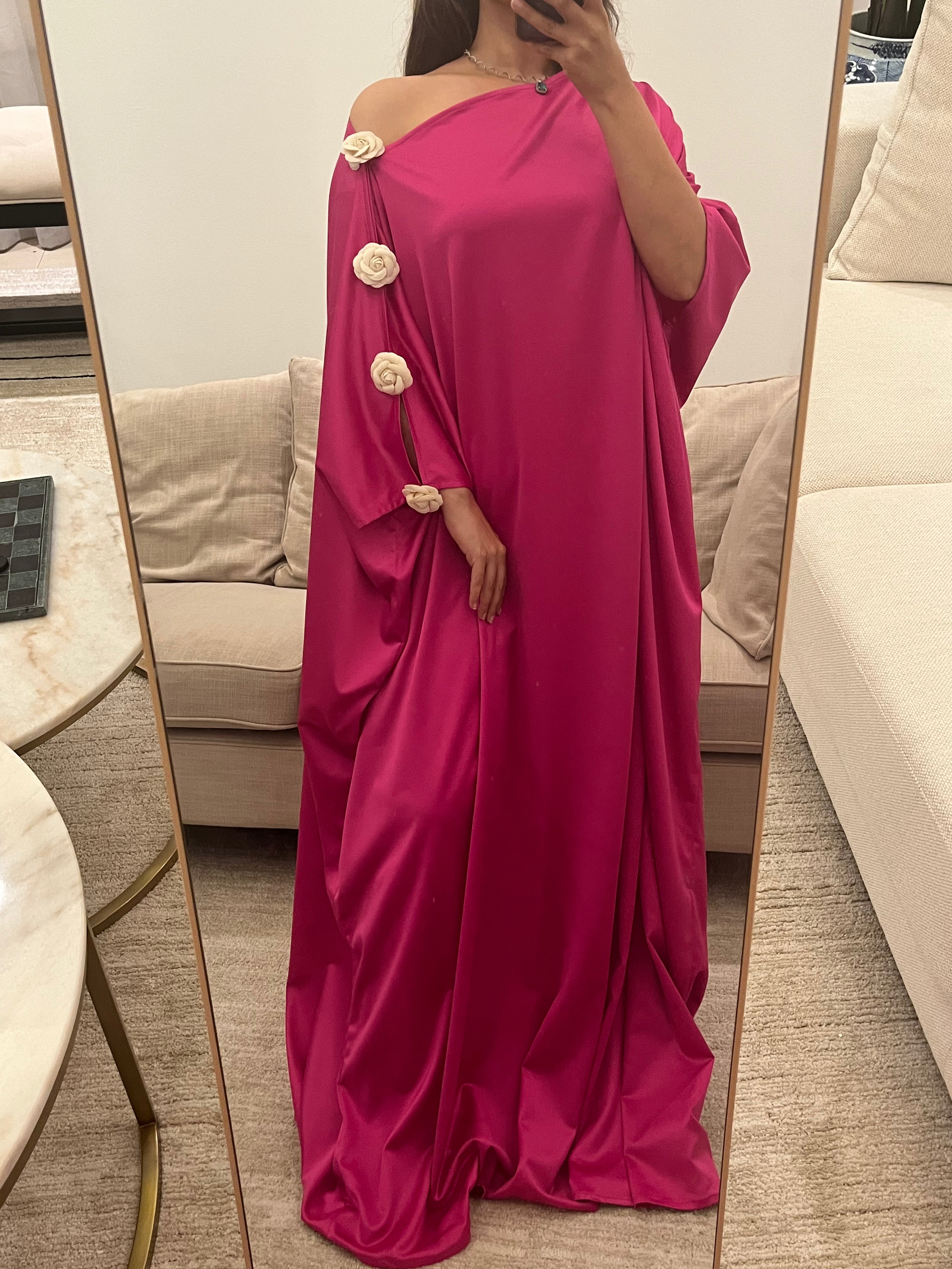 Luxury Promise rtv Sweet One Pink one shoulder cream flowers TP0316