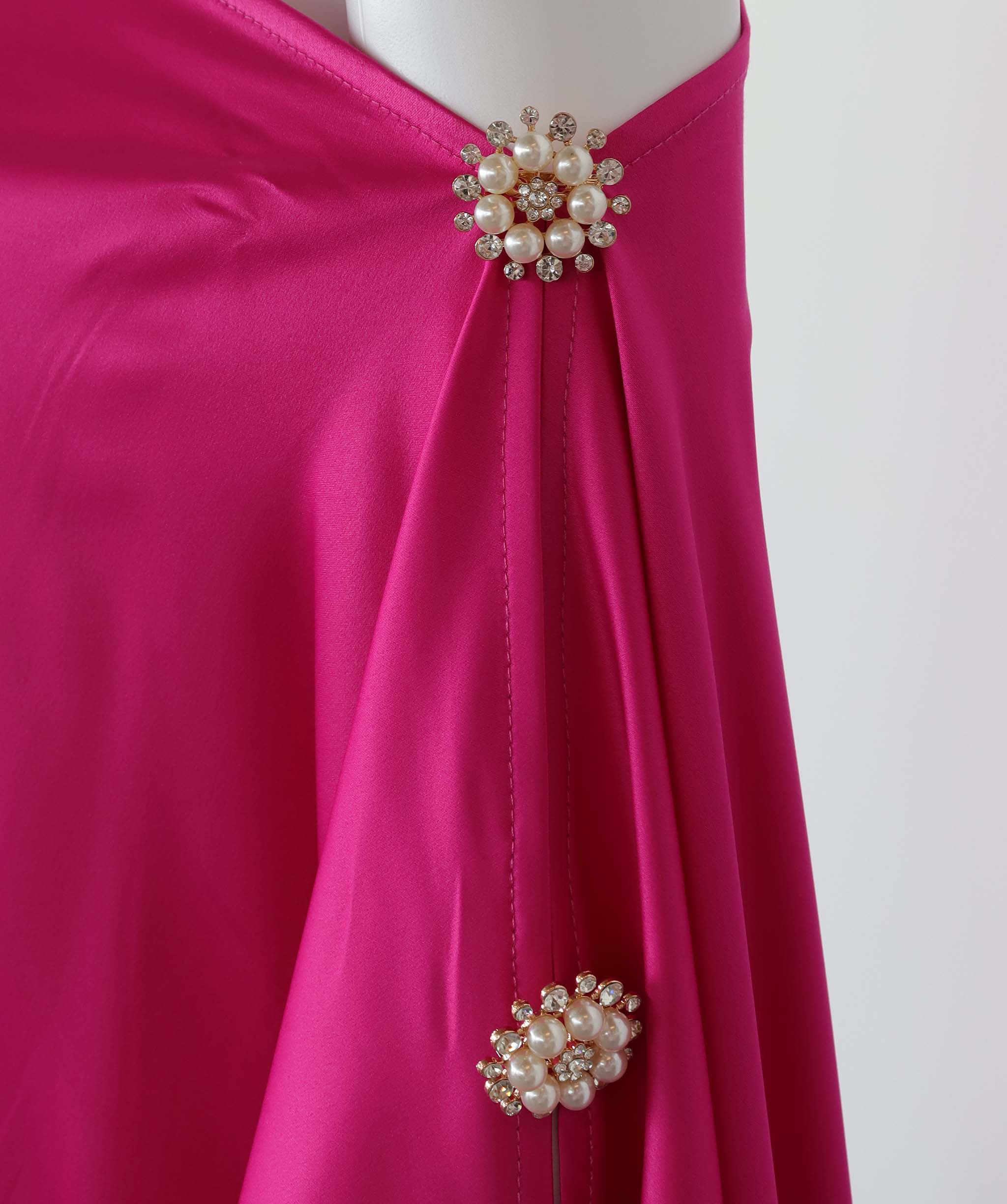 Luxury Promise rtv The Heiress at Lunch Pink one shoulder with pearl flowers TP0318