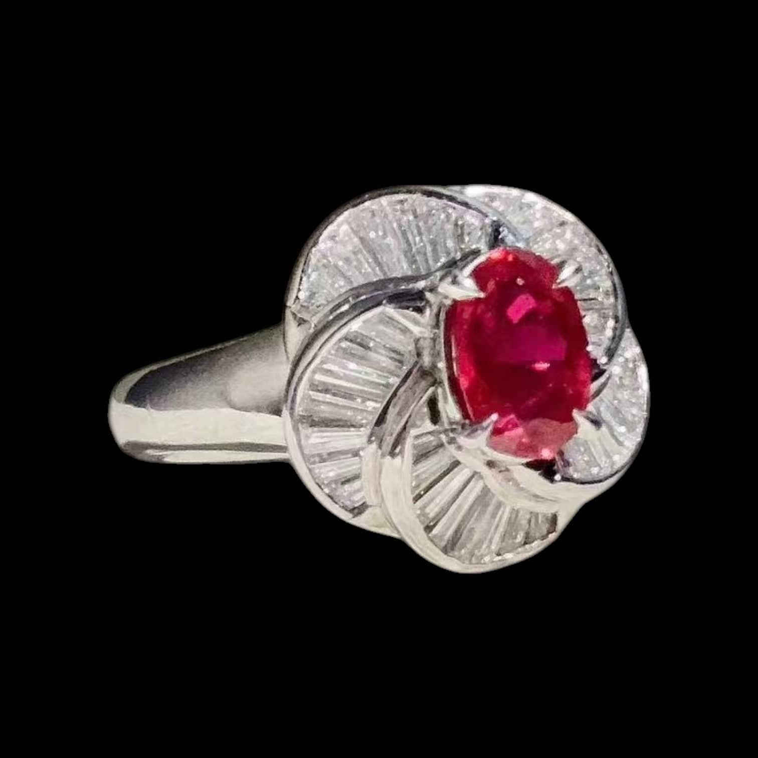 Luxury Promise 1.05ct Burma (Myanmar) Natural Pigeon Blood Ruby & 0.8ct Diamond Ring set in Platinum