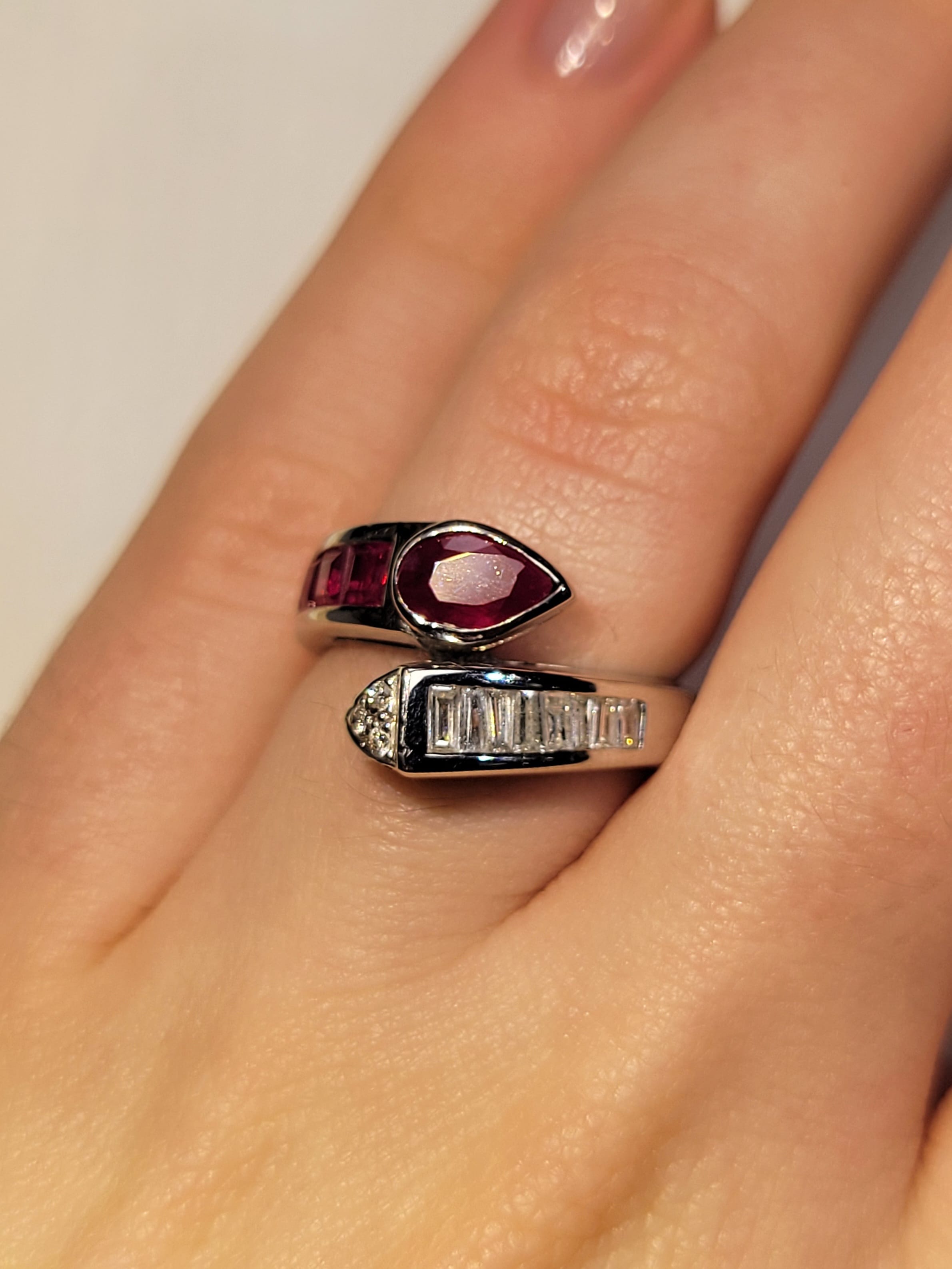Luxury Promise Ruby Bypass Ring in 18K / R1.32ct / D0.47ct (6us) 4366 JJC0552