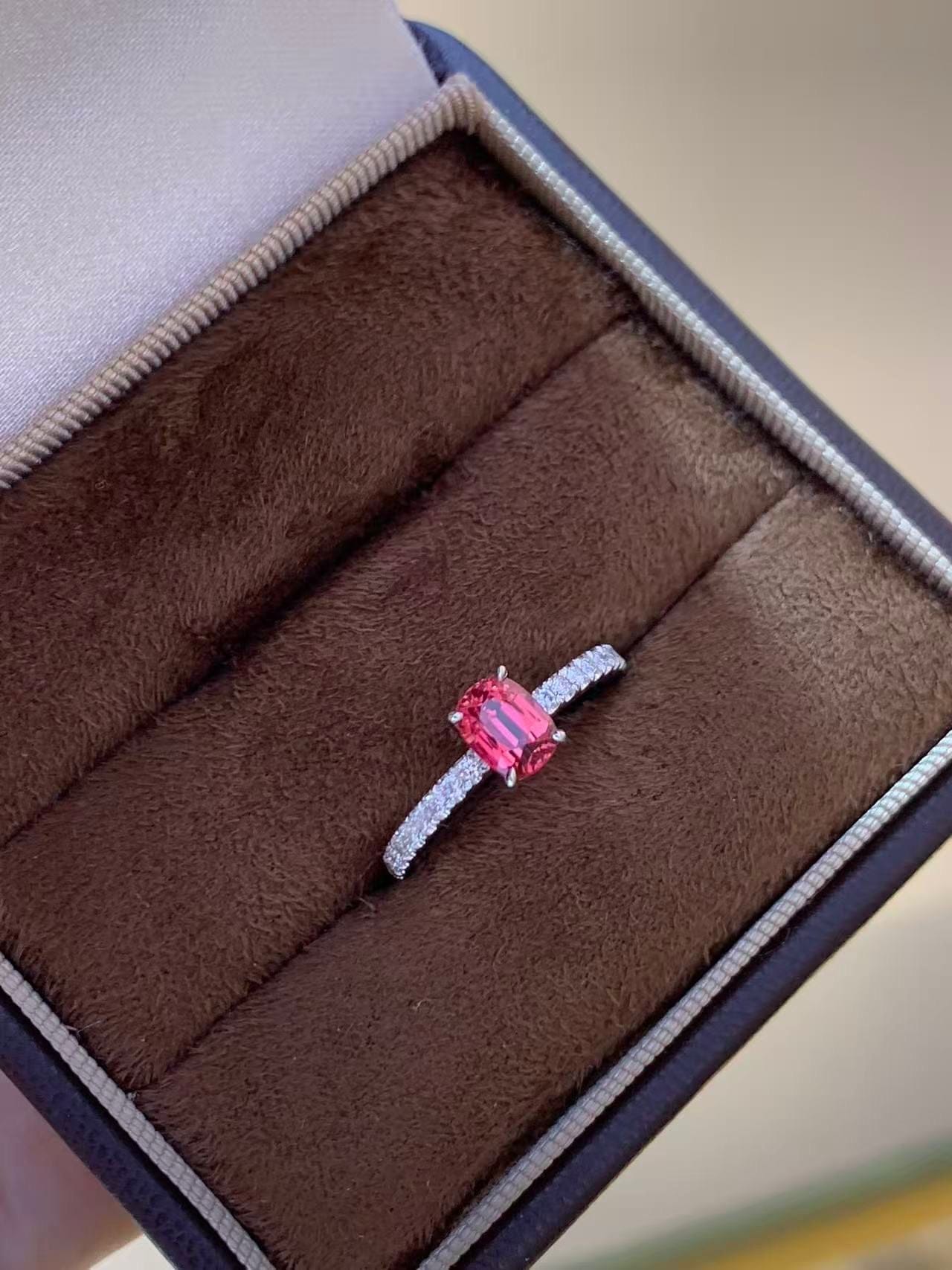 Luxury Promise SEN BY SANDY VANADIUM SPINEL WG RING US6 AVCHK380