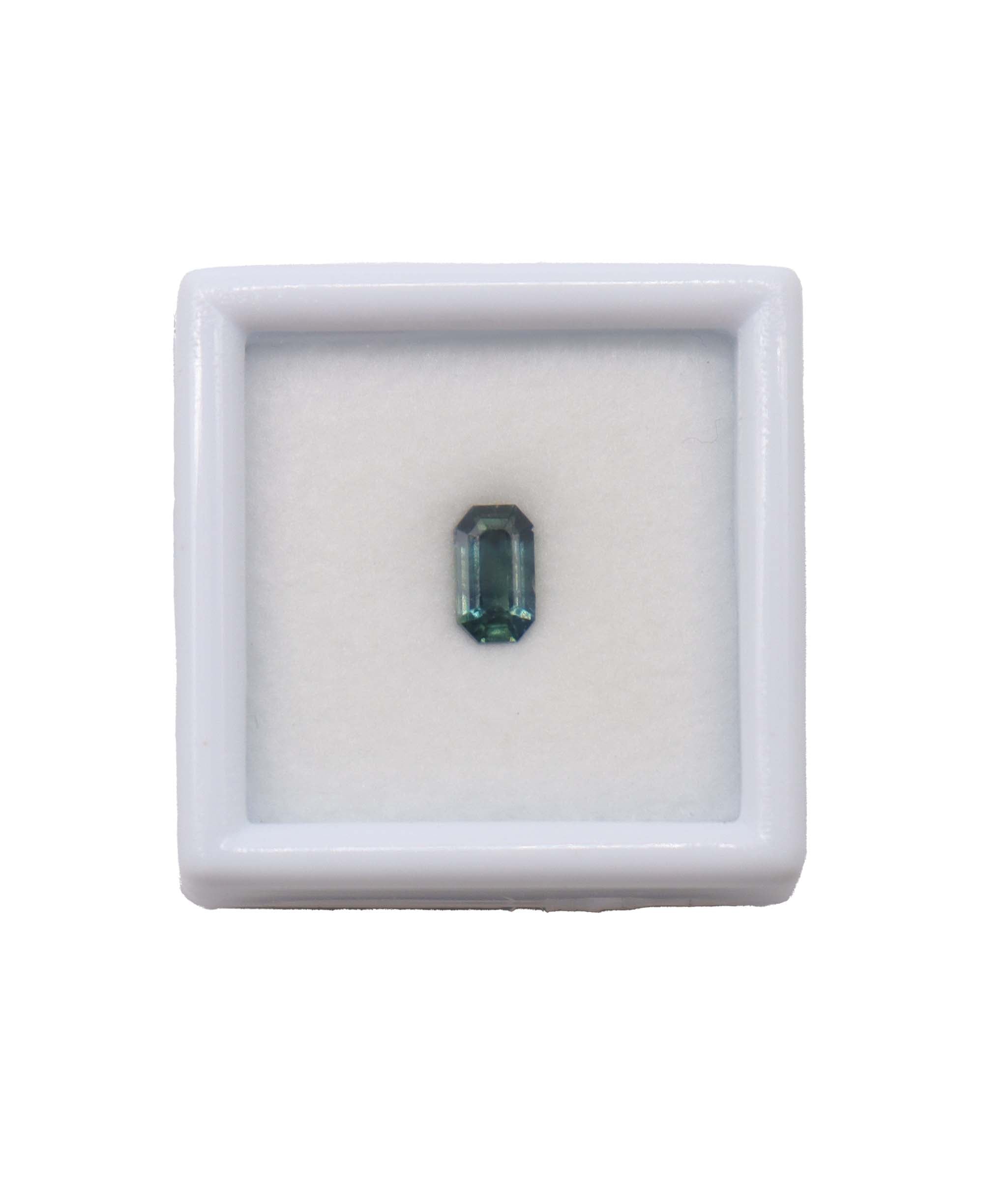 Luxury Promise TEAL SAPPHIRE NATURAL UNHEATED 0.62 MS 18733/37 MS 18733/37