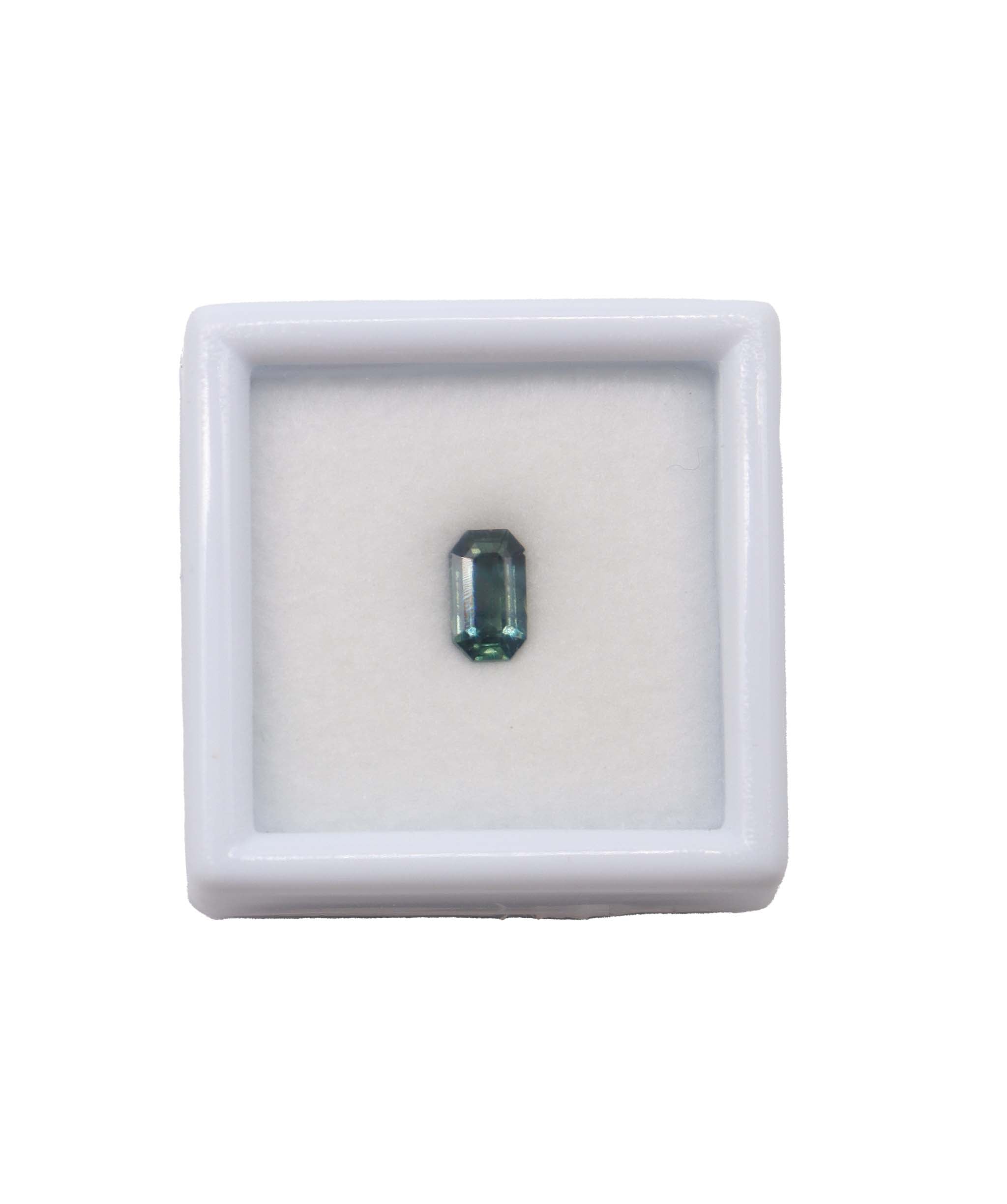 Luxury Promise TEAL SAPPHIRE NATURAL UNHEATED 0.62 MS 18733/37 MS 18733/37