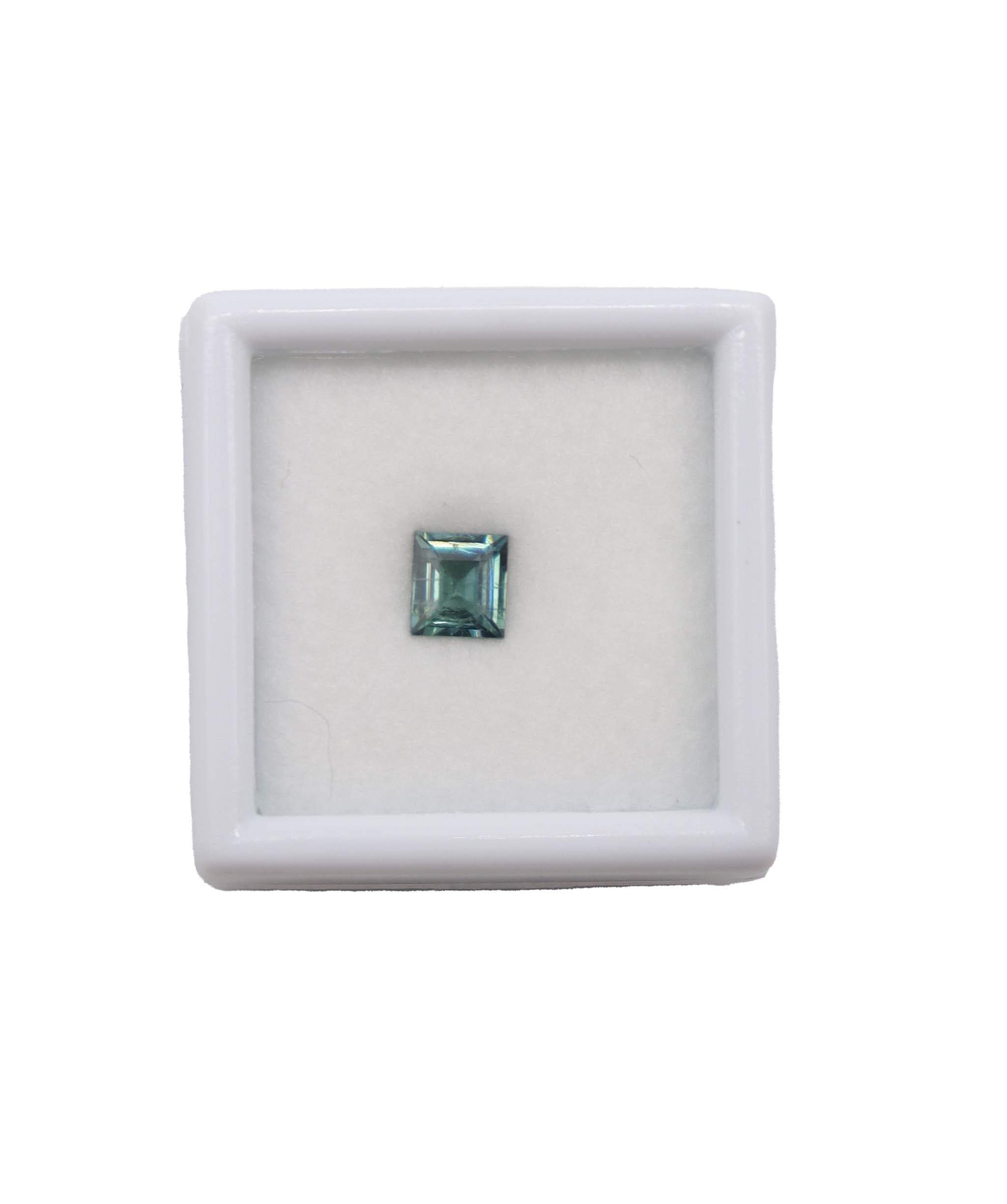 Luxury Promise TEAL SAPPHIRE NATURAL UNHEATED 0.64 MS 18733/32 MS 18733/32