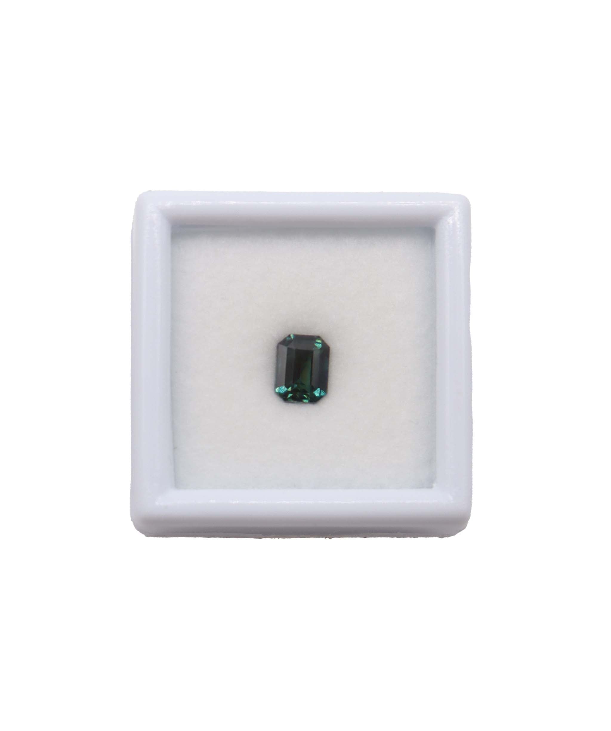 Luxury Promise TEAL SAPPHIRE NATURAL UNHEATED 0.77 MS 18733/35 MS 18733/35