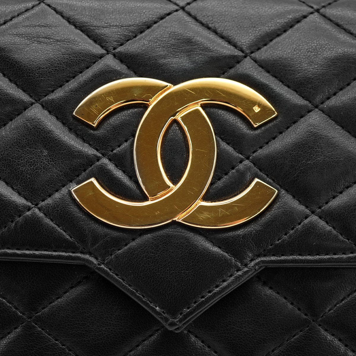 Luxury Promise VINTAGE CHANEL BIG COCO MATELASSE CHAIN SHOULDER BAG BLACK LAMB SKIN GOLD HARDWARE 90324750