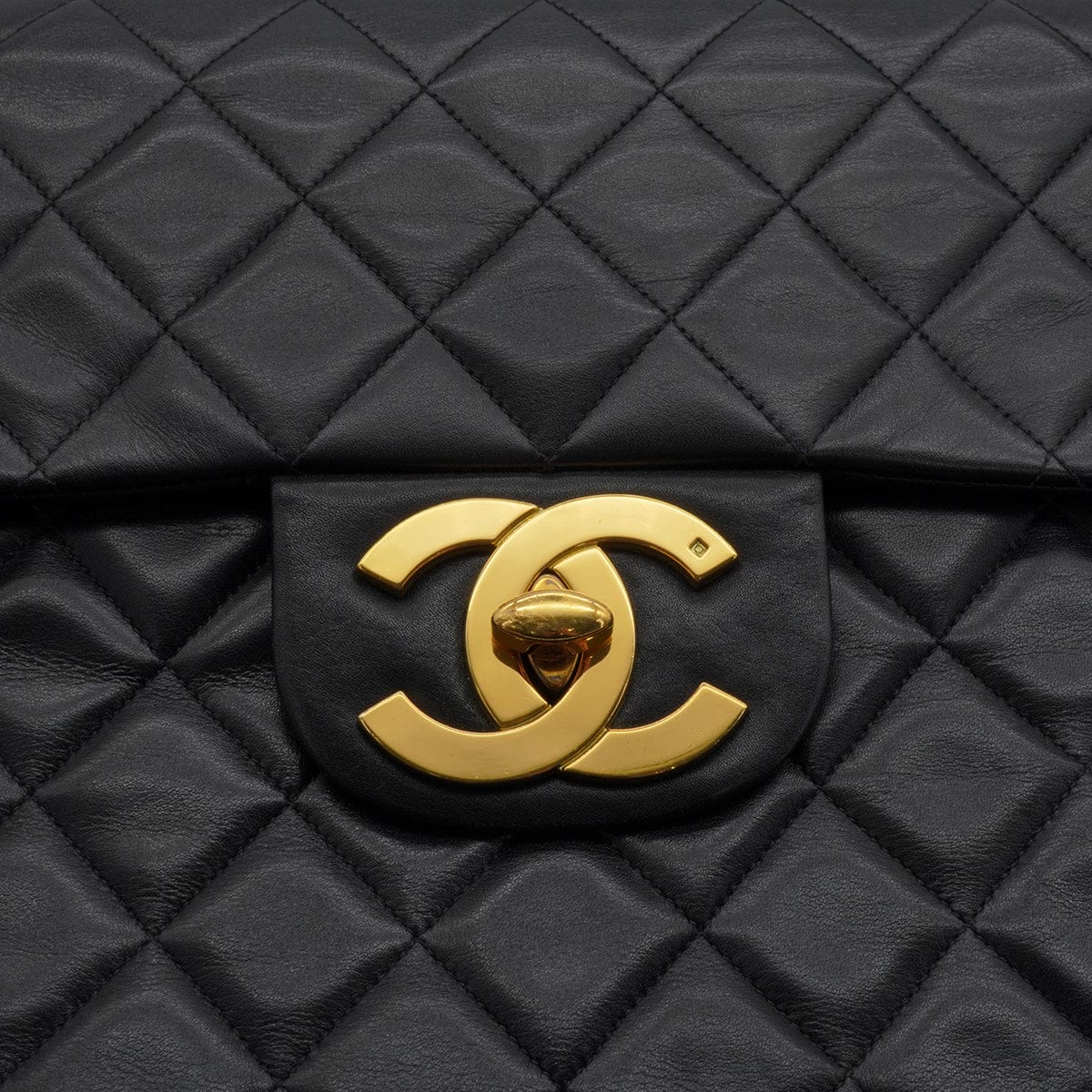 LUXURY PROMISE VINTAGE CHANEL MAXI MATELASSE 34 CHAIN SHOULDER BAG BLACK LAMB SKIN GOLD HARDWARE 90340140
