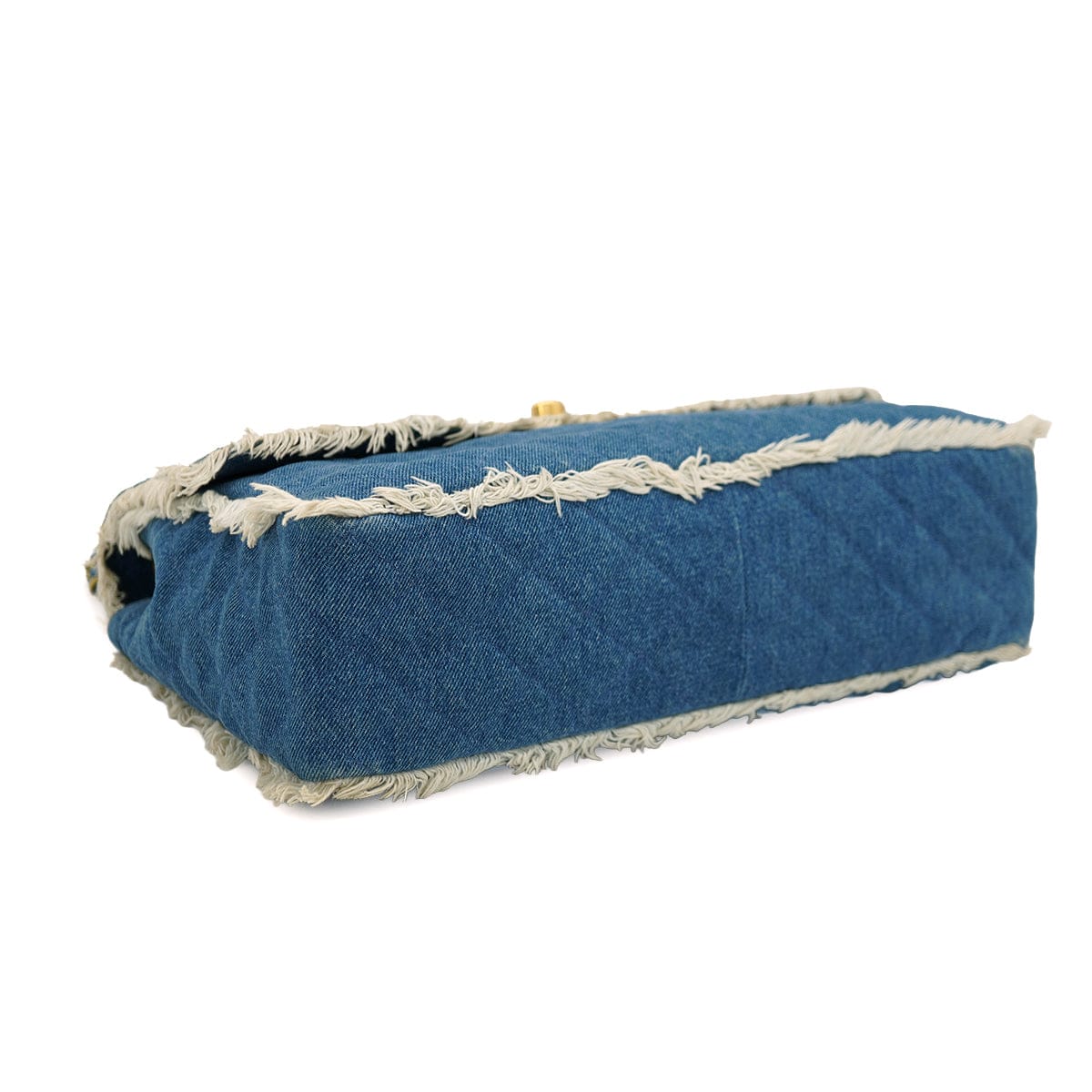 Luxury Promise VINTAGE CHANEL MAXI MATELASSE 34 CHAIN SHOULDER BAG BLUE DENIM GOLD HARDWARE 90335141
