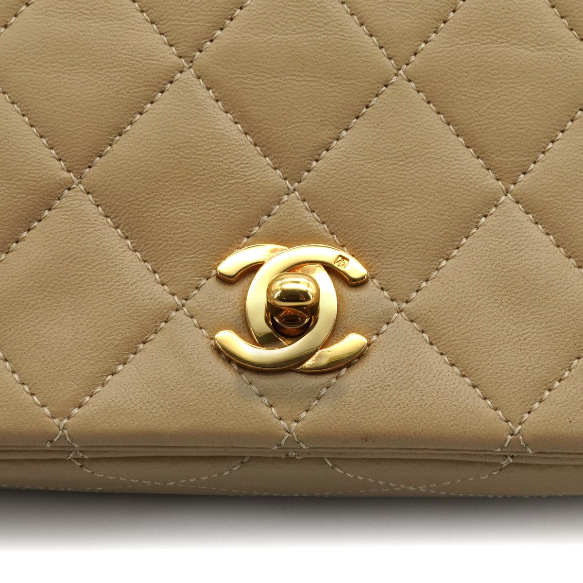 LUXURY PROMISE VINTAGE CHANEL MINI FULL FLAP CHAIN SHUOLDER BAG BEIGE LAMB SKIN GOLD HARDWARE 90339937