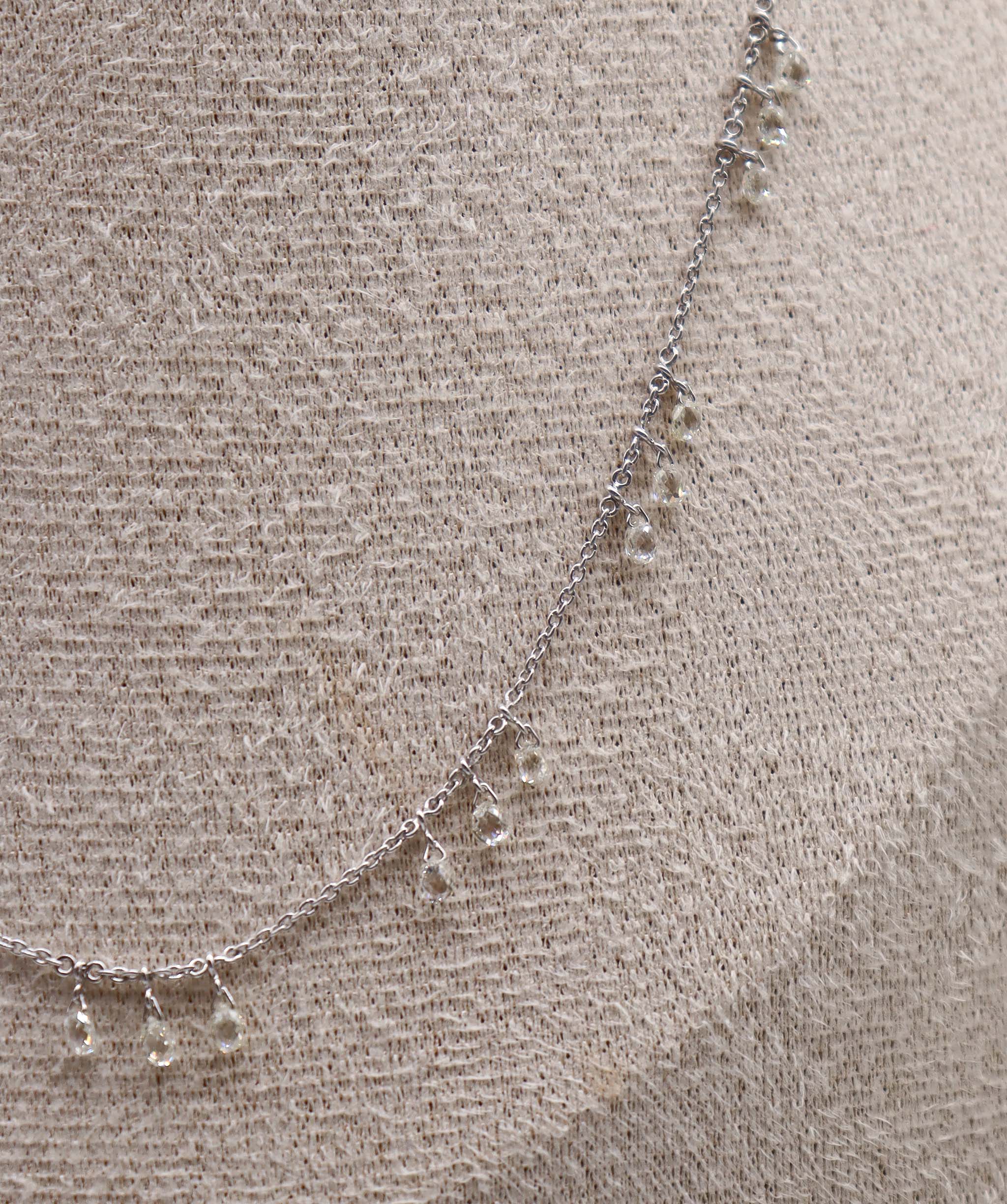 Luxury Promise WHITE BRIOLETTE C8300