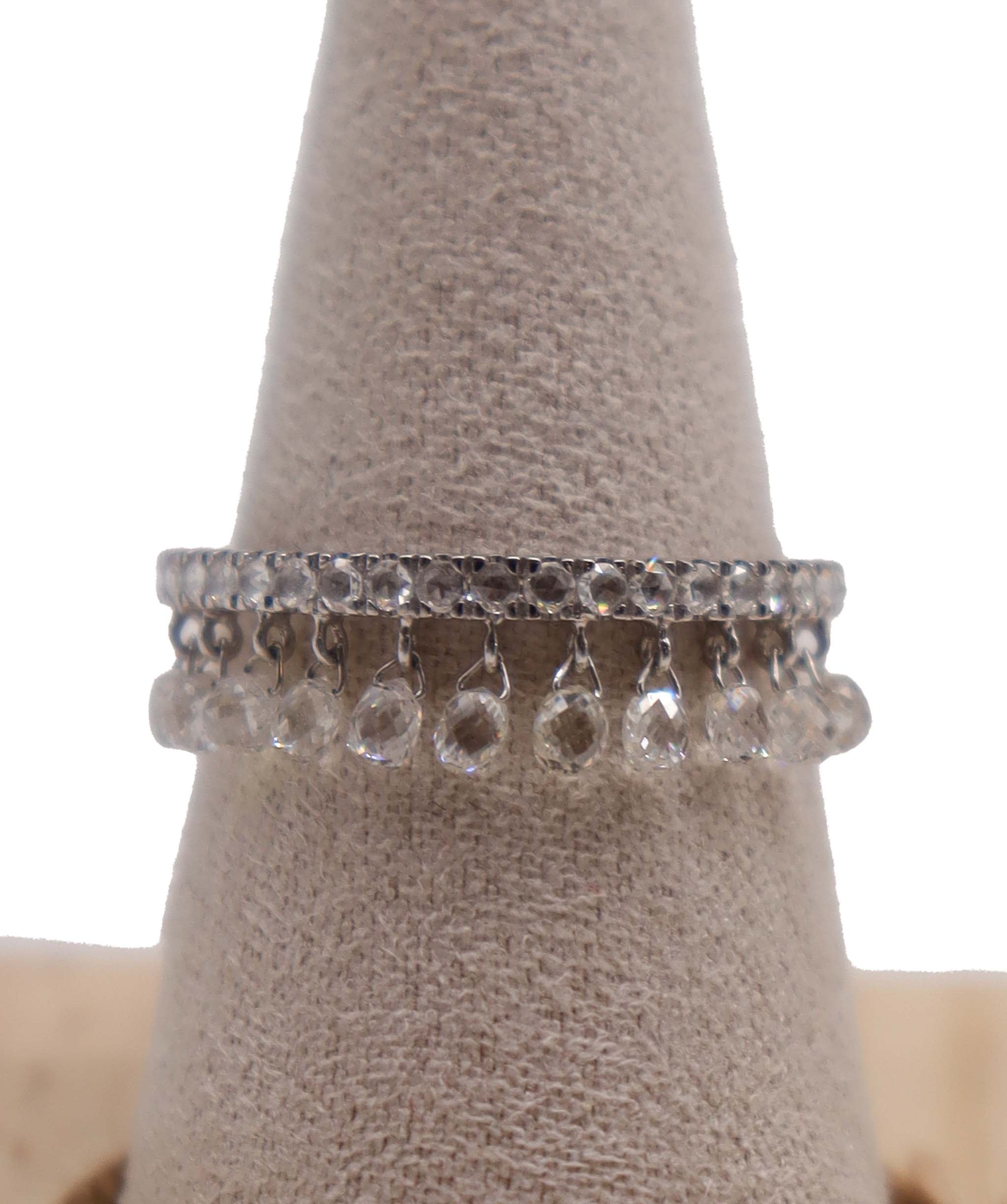 Luxury Promise WHITE BRIOLETTE WHITE ROSECUT  R3769