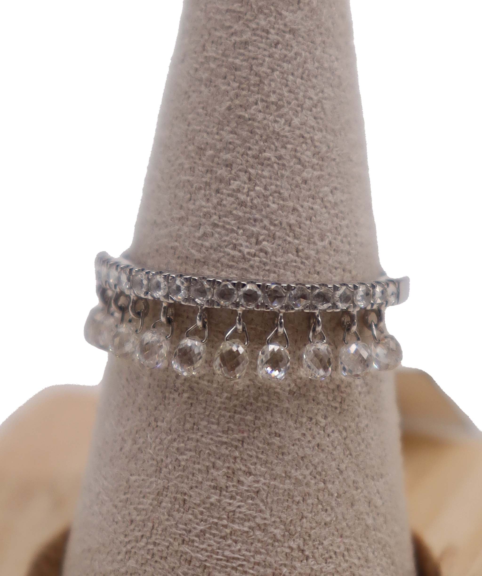 Luxury Promise WHITE BRIOLETTE WHITE ROSECUT  R3769