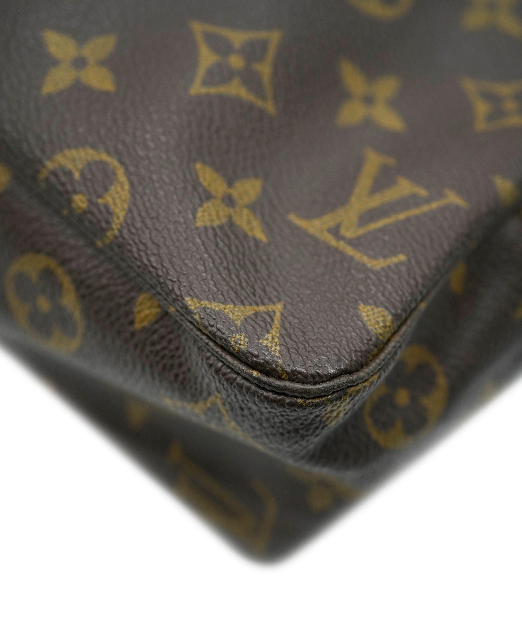 LuxuryPromise LOUIS VUITTON M47522 Trousse Toilette 28 DXBV0032