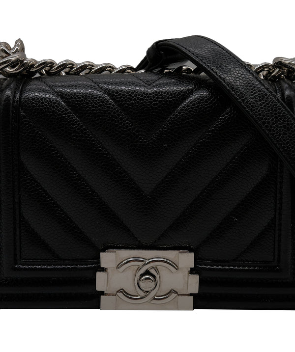 LuxuryPromise Chanel Boy Bag Black Caviar RJC3053