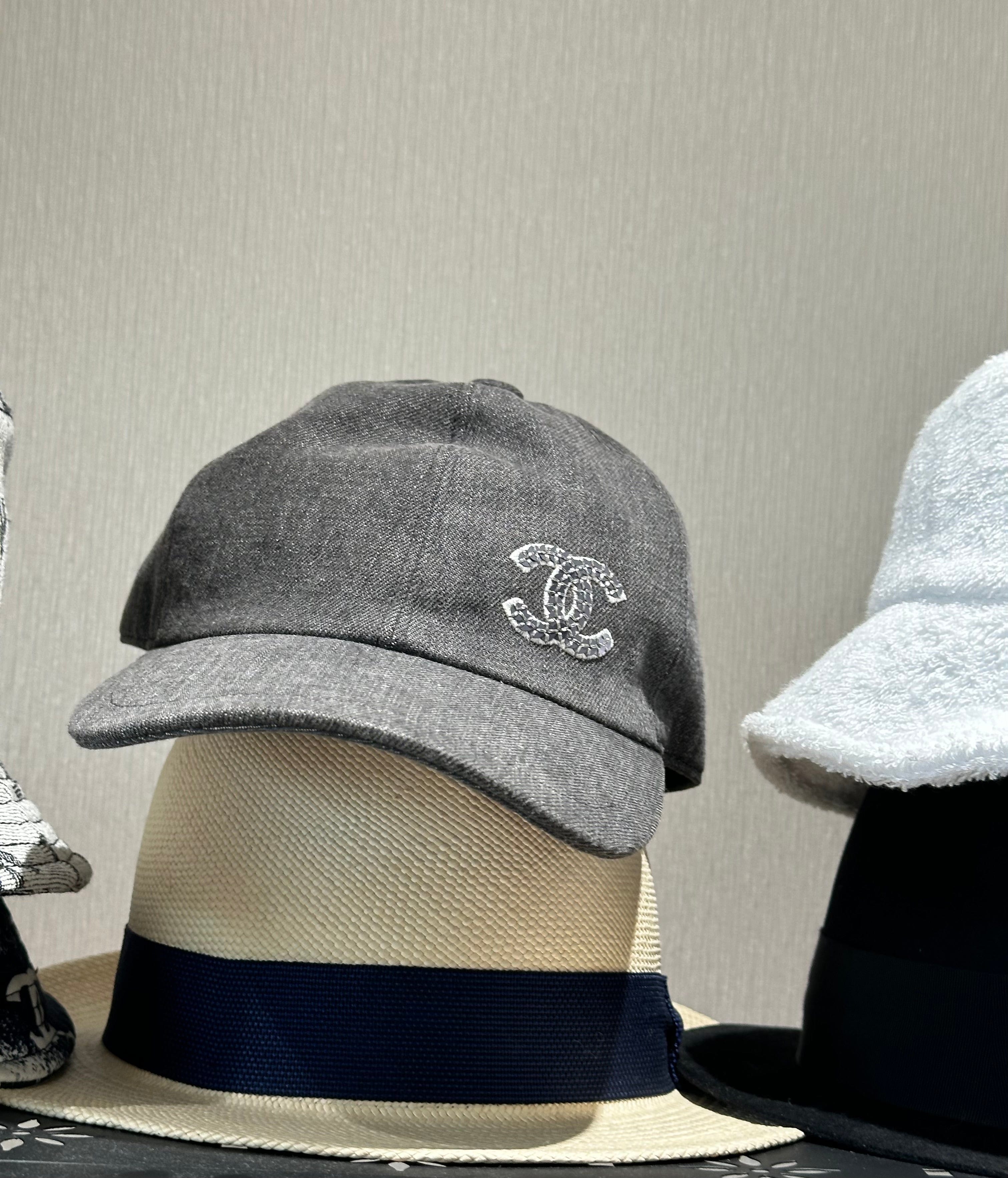 LuxuryPromise CHANEL grey sequin cap FT15