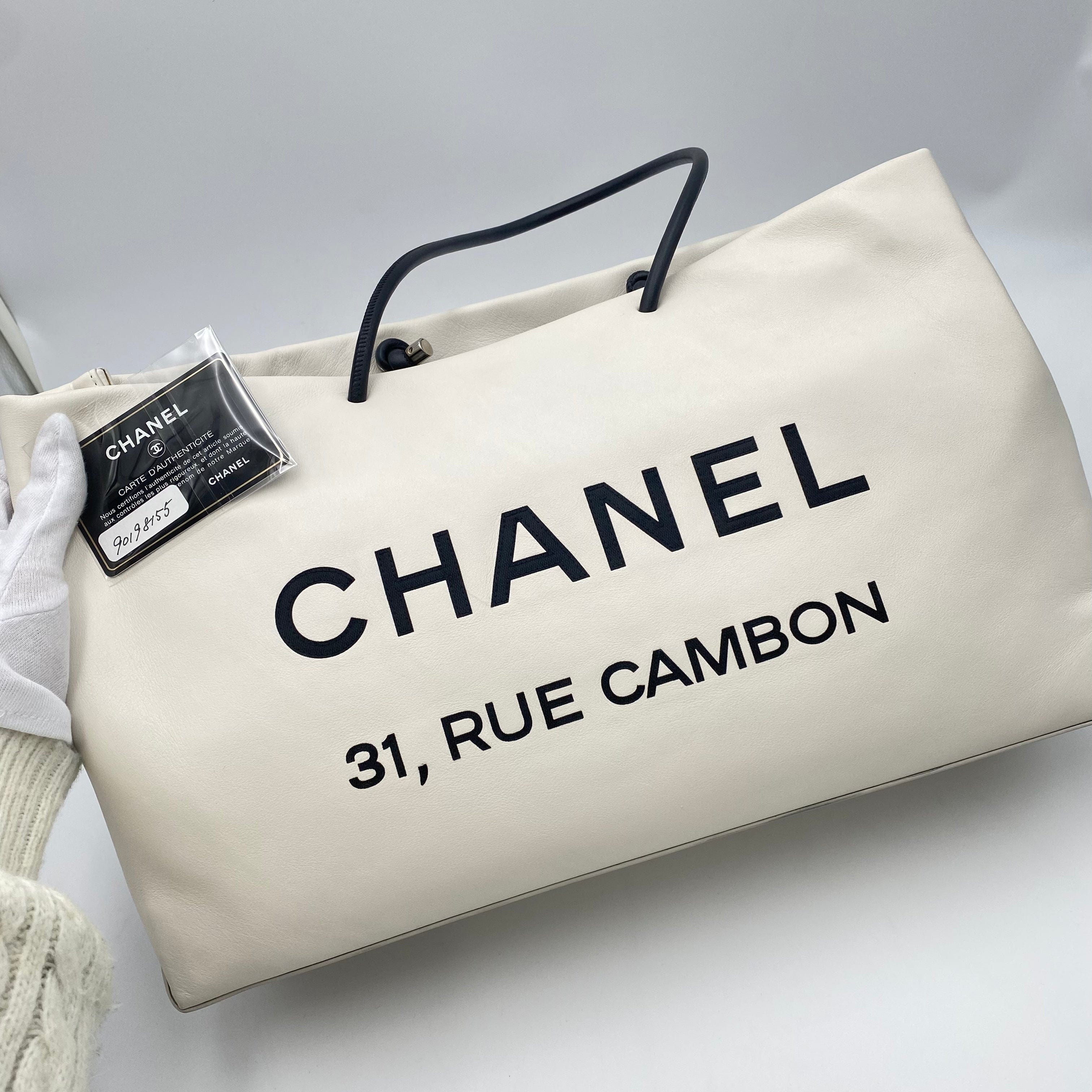 LuxuryPromise CHANEL VINTAGE ESSENTIAL TOTE HAND BAG WHITE CALF SKIN 90198155