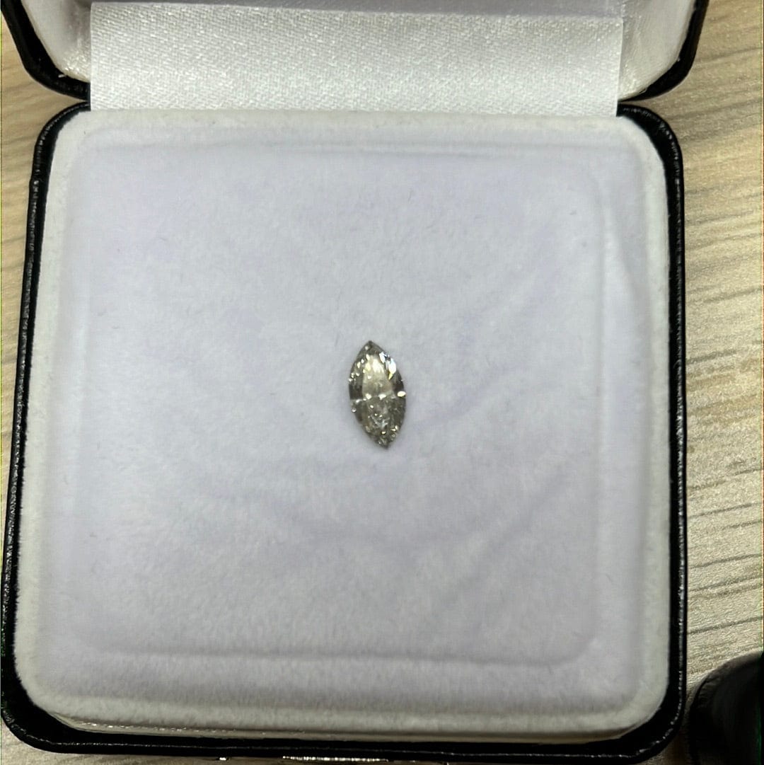 LuxuryPromise Grey 0.71 ct marque Diamond