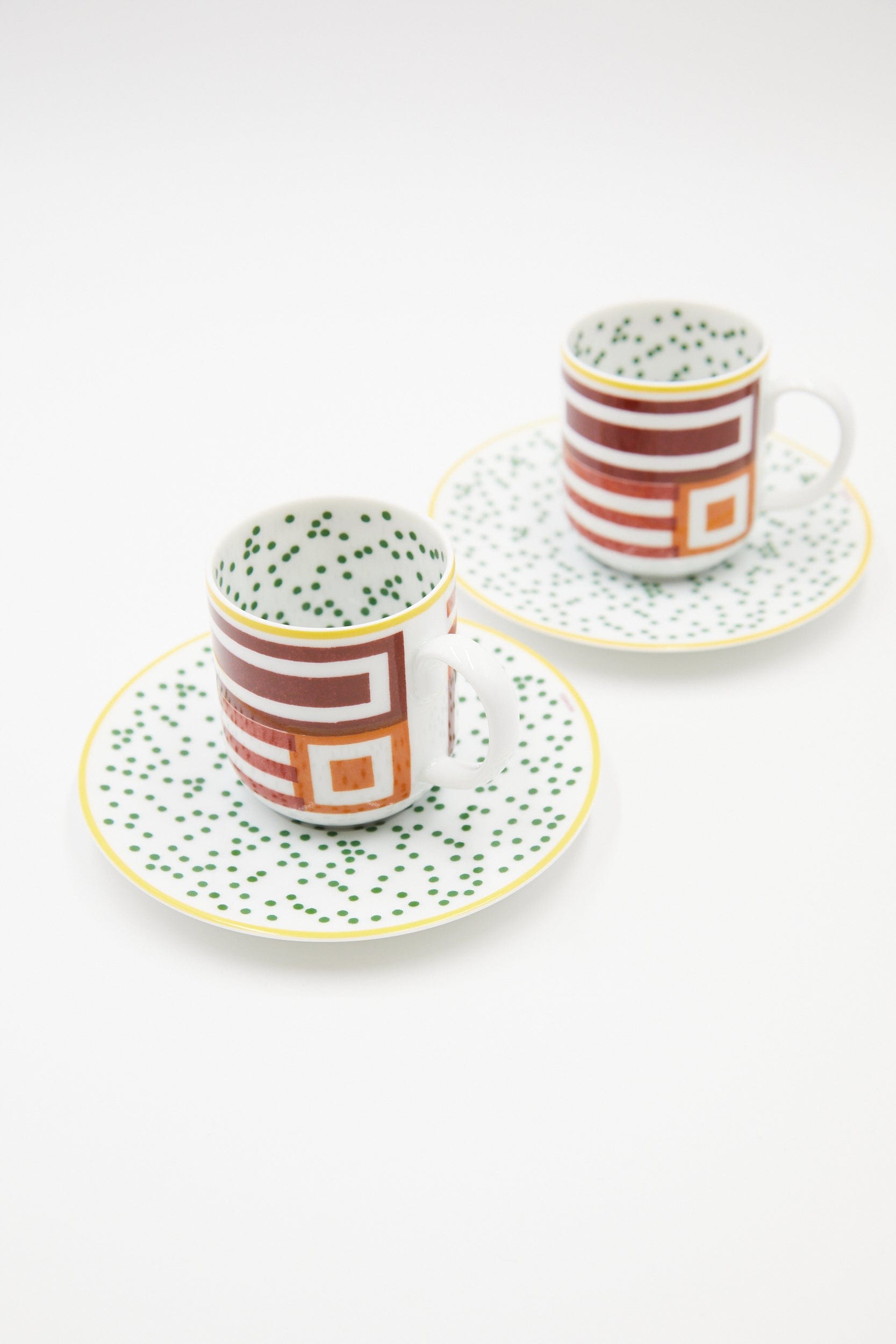 LuxuryVault HERMÈS Hippomobile Coffee Cups and Saucers