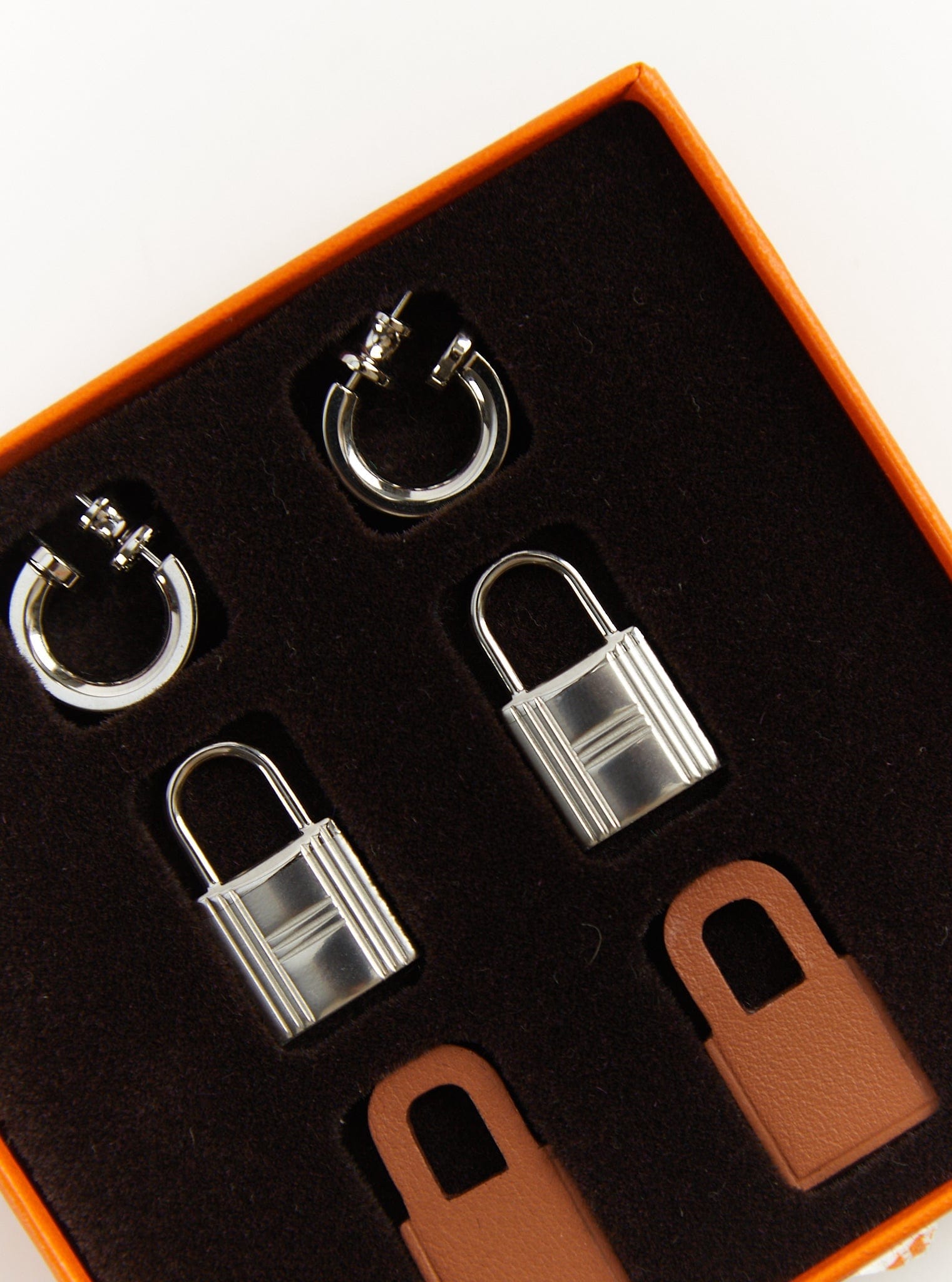 LuxuryVault HERMÈS O'KELLY EARRINGS