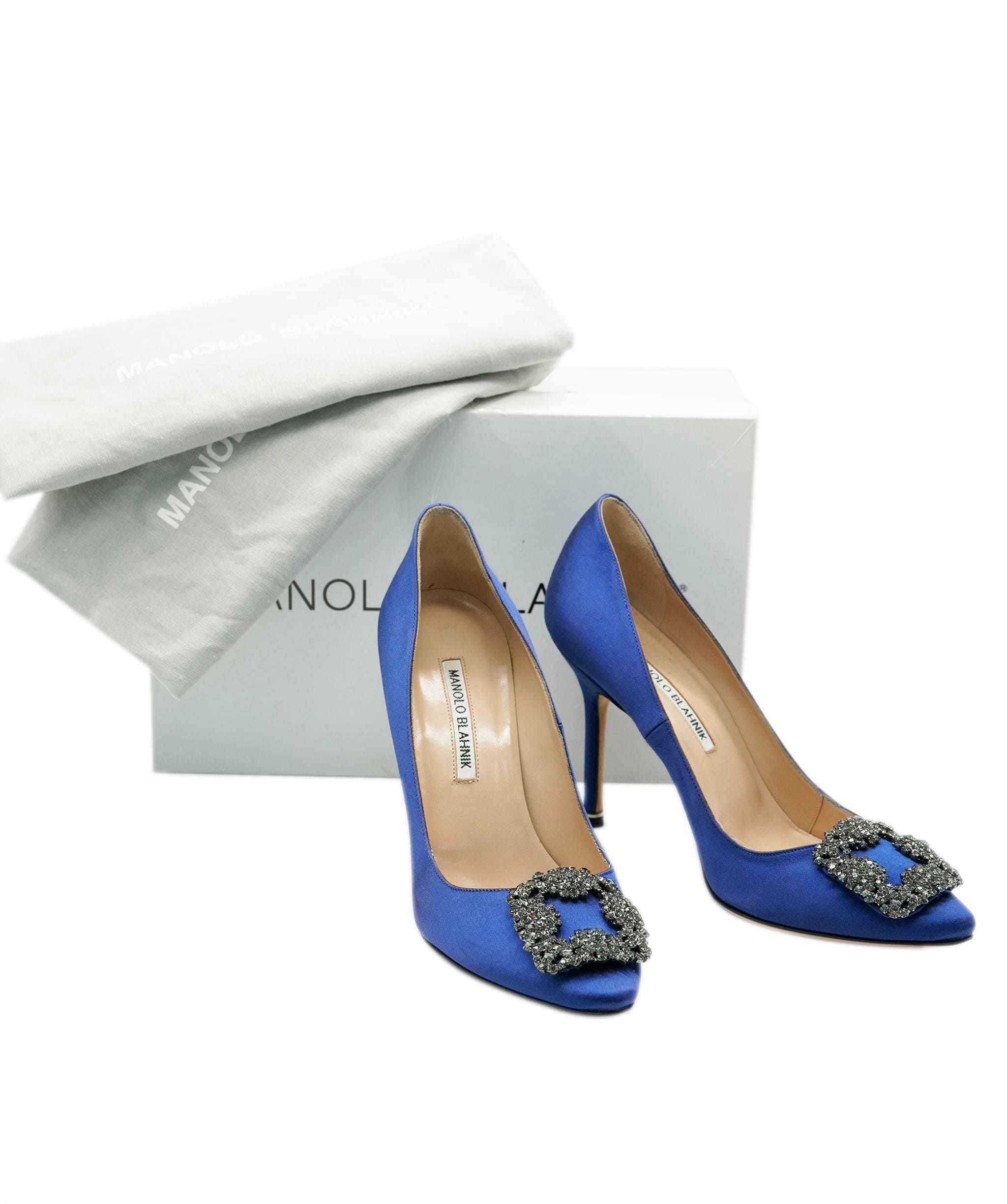 Manolo blahnik shops hangisi blue