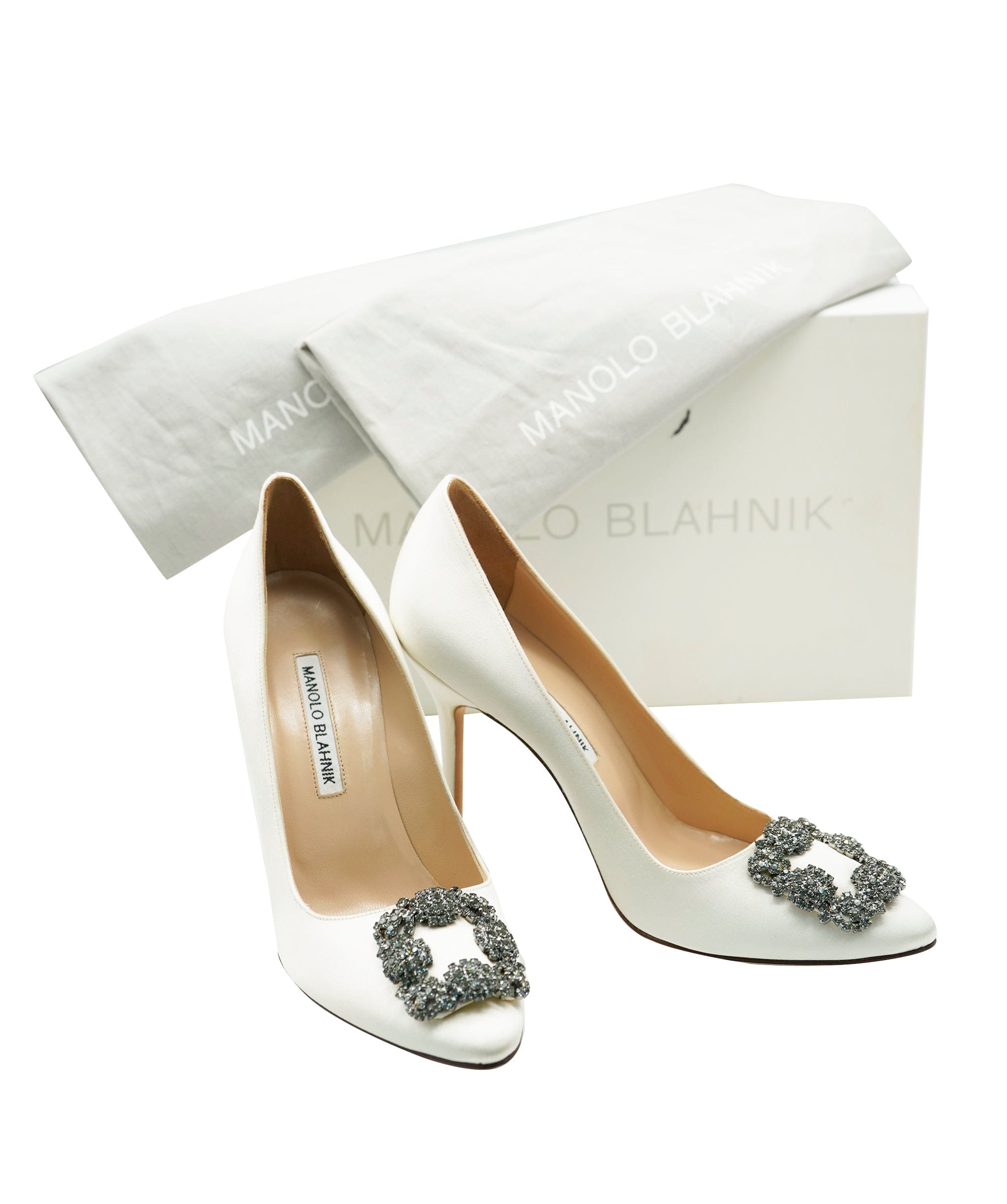 Manolo Blahnik Hangisi Heels ALC1291 – Luxury Promise