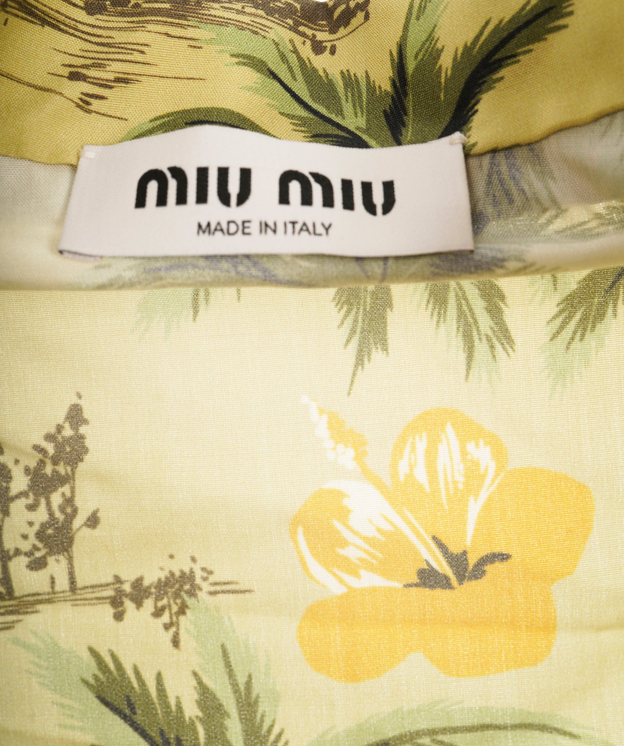 Miu Miu Miu Miu Multicolour Silk Logo Hawaiian Shirt & Shorts Set ALC1988