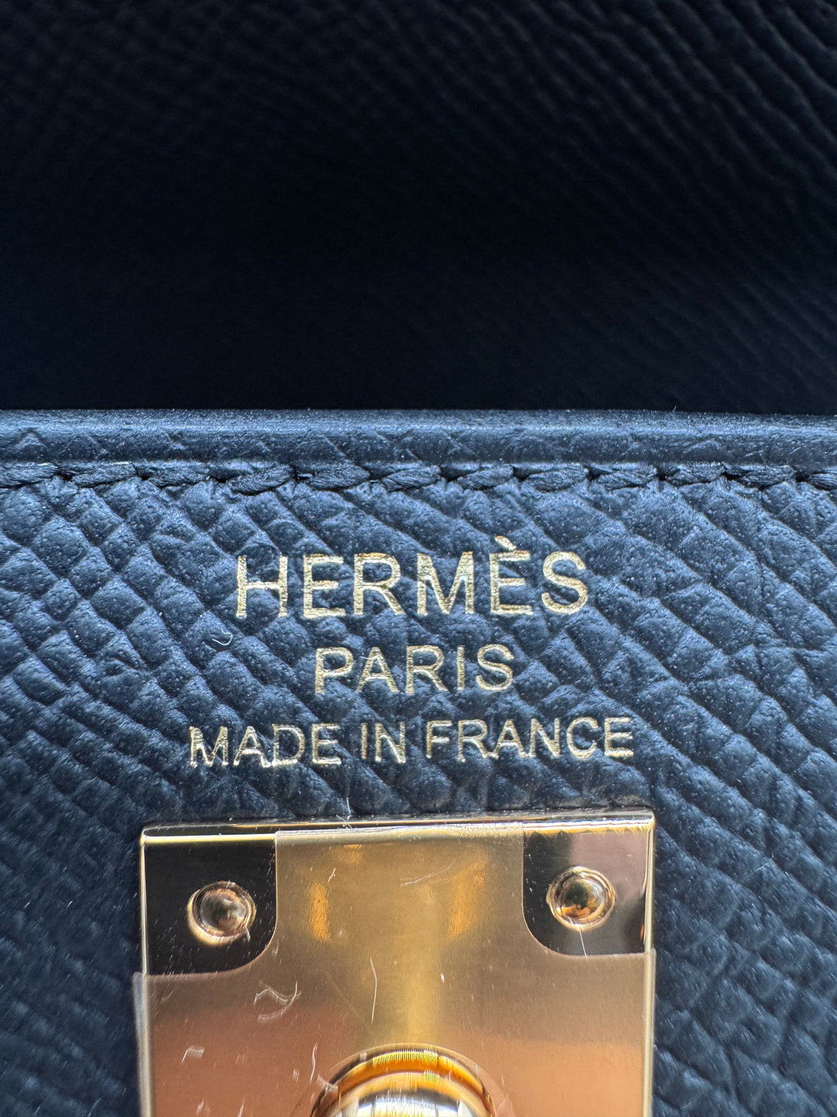 Prime Concierge Hermès Kelly 25 Black Epsom Gold Hardware