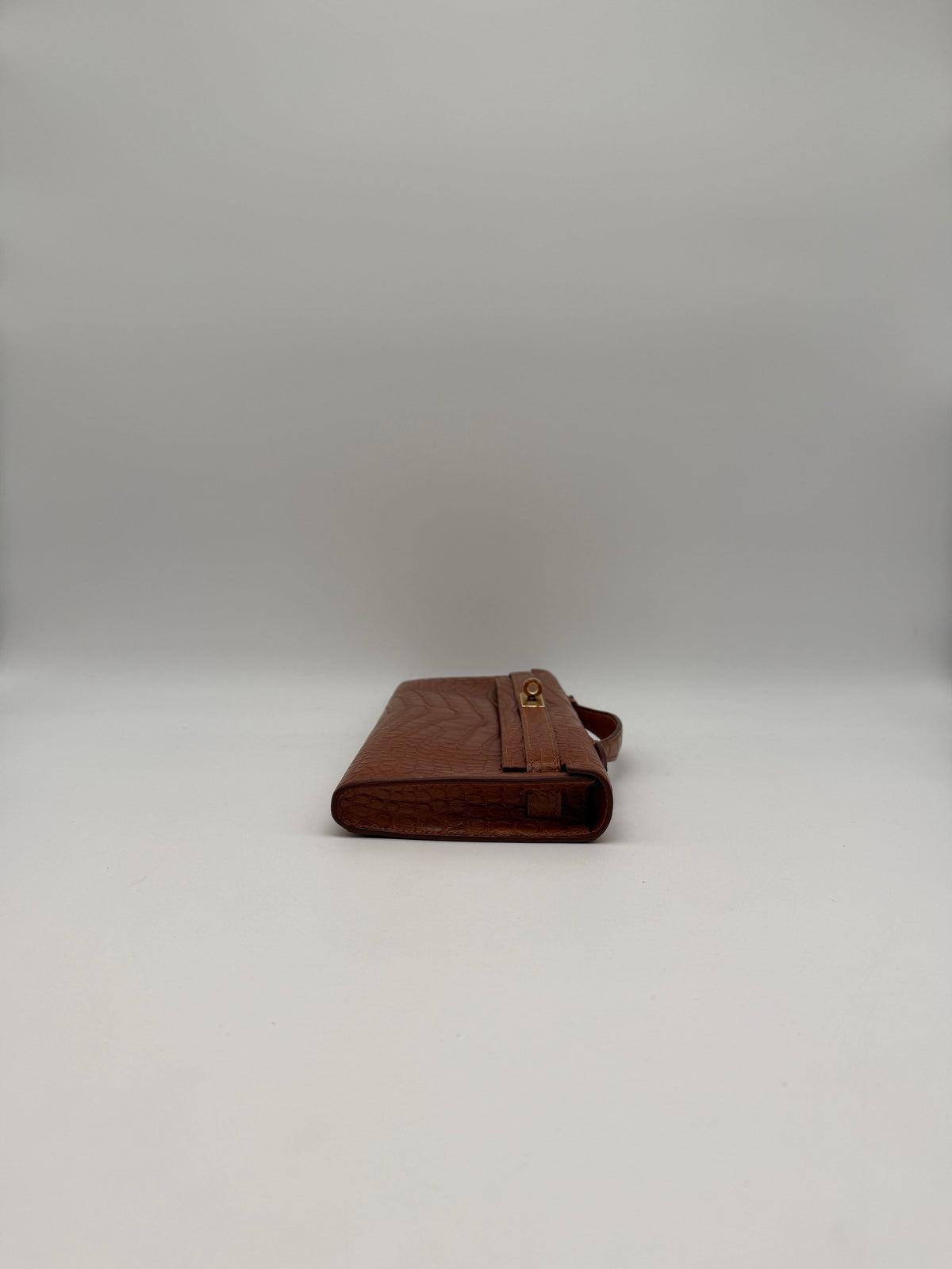 Hermès Kelly Cut Gold Matte Alligator Gold Hardware