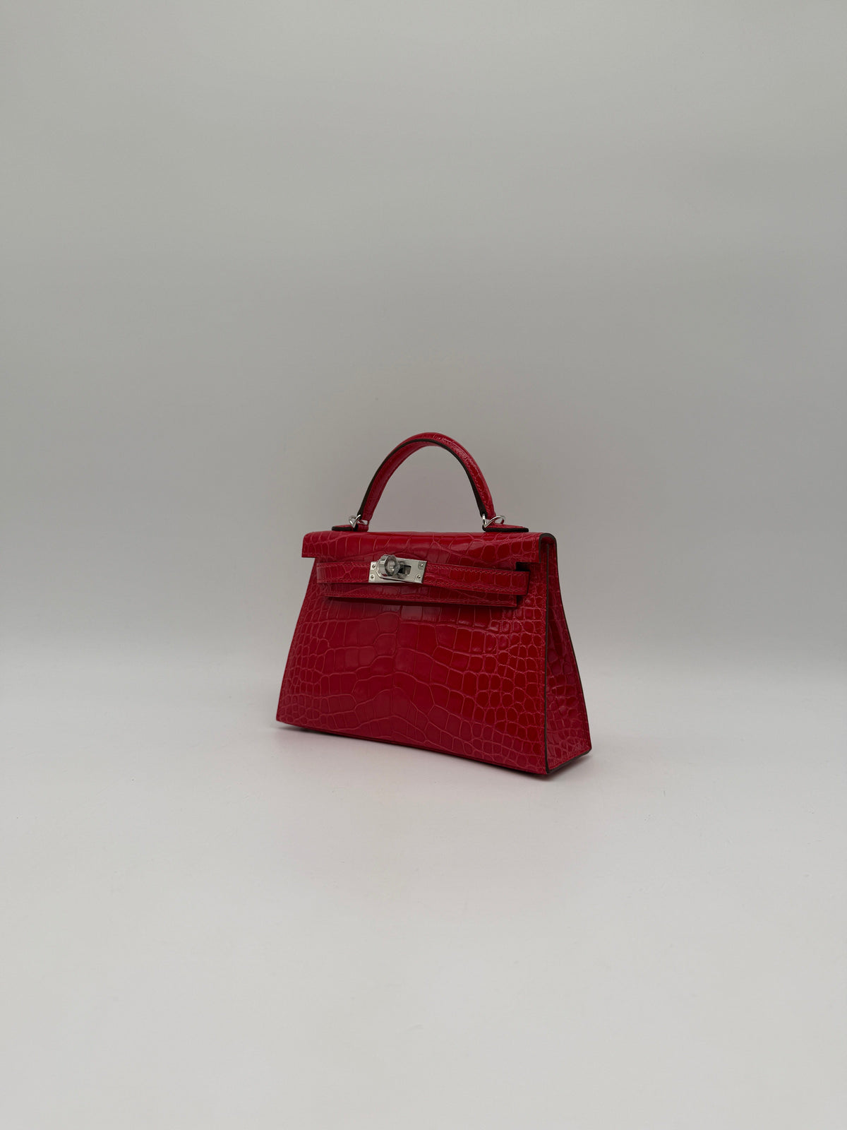 Prime Concierge Hermès Mini Kelly Rouge De Coeur Shiny Alligator Palladium Hardware