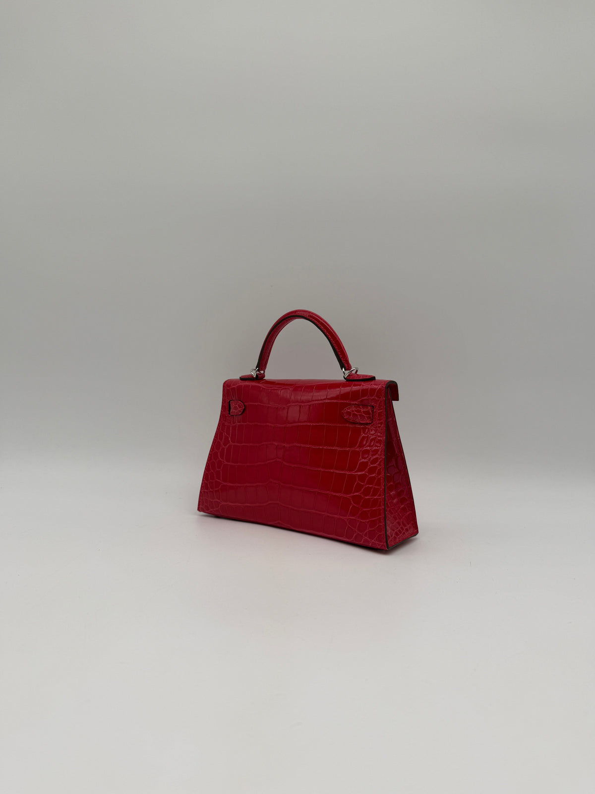 Prime Concierge Hermès Mini Kelly Rouge De Coeur Shiny Alligator Palladium Hardware