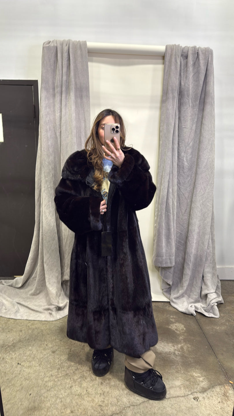 RANCH MINK SKIN ON SKIN SHORT COAT REVERSIBLE TO SILK Black