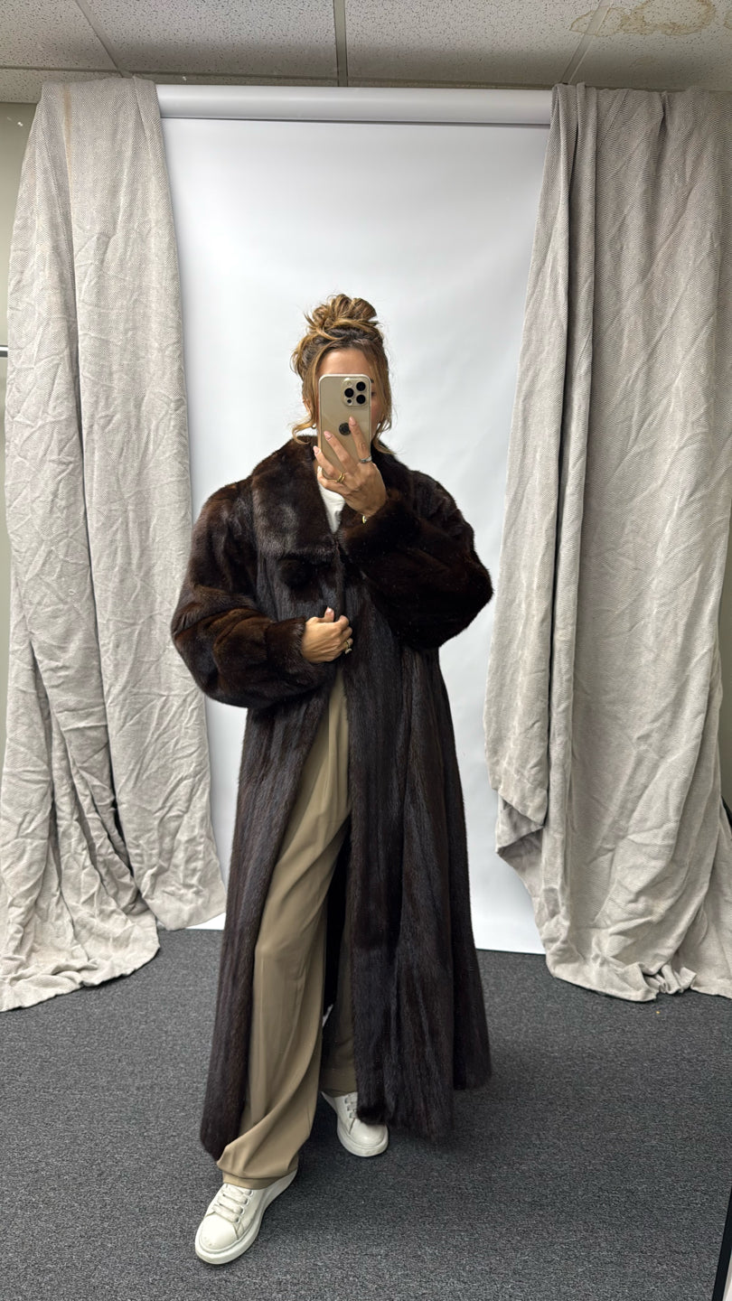 NATURAL MAHOGANY MINK COAT Brown