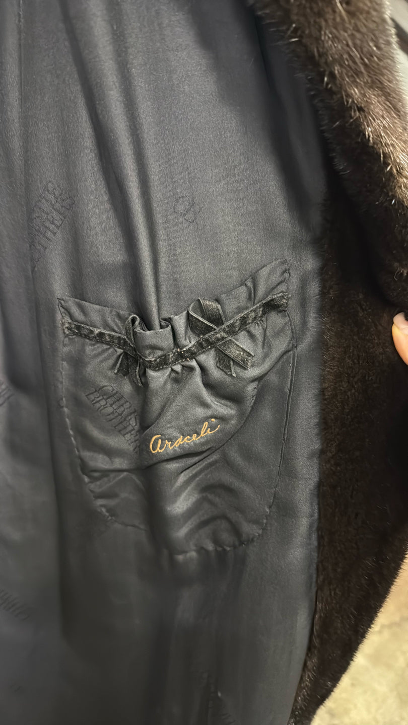 Ranch Mink Skin On Skin Short Coat Reversible To Silk - Black GM19052331973