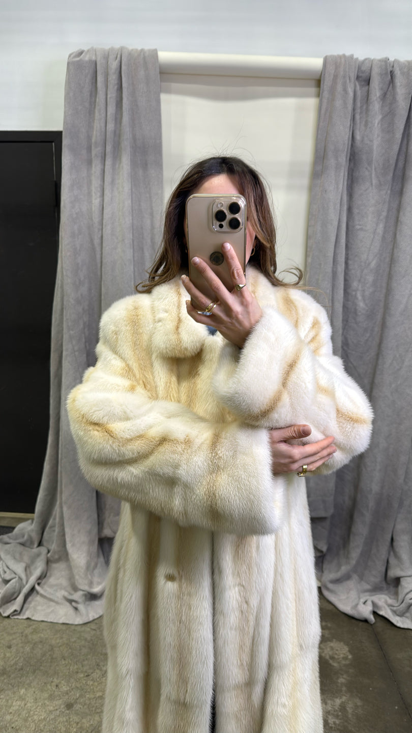 White Mink Coat - Cream/Beige GM16041905414
