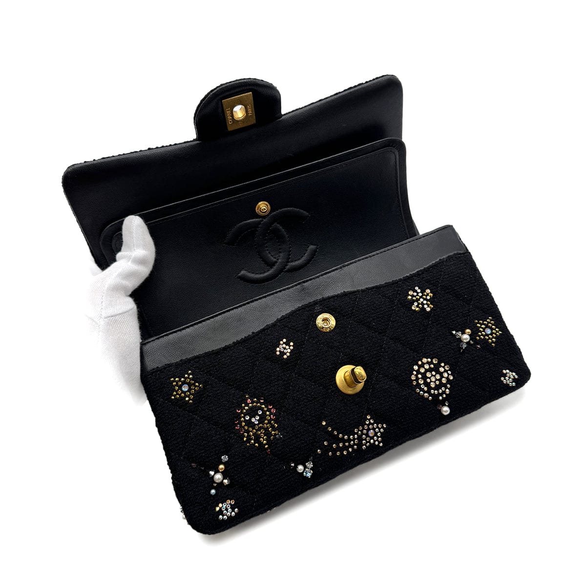 PURPOSE CHANEL MATELASSE CHAIN SHOULDER BAG BLACK TWEED BEADS RHINESTONE 90302336