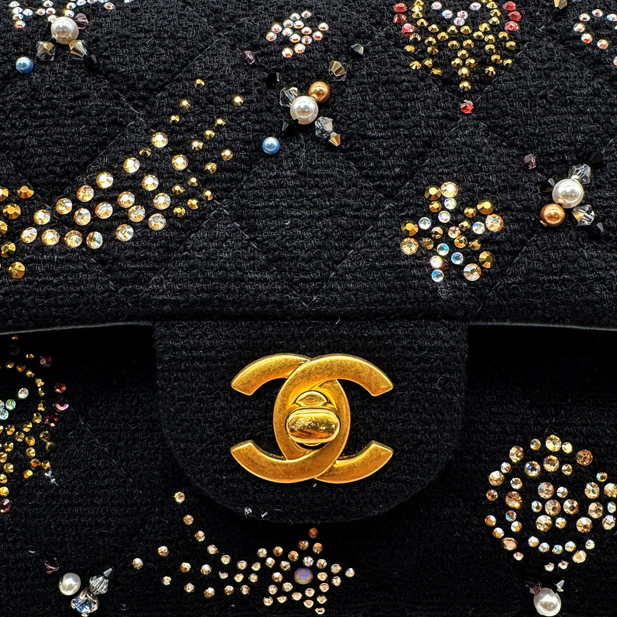 PURPOSE CHANEL MATELASSE CHAIN SHOULDER BAG BLACK TWEED BEADS RHINESTONE 90302336