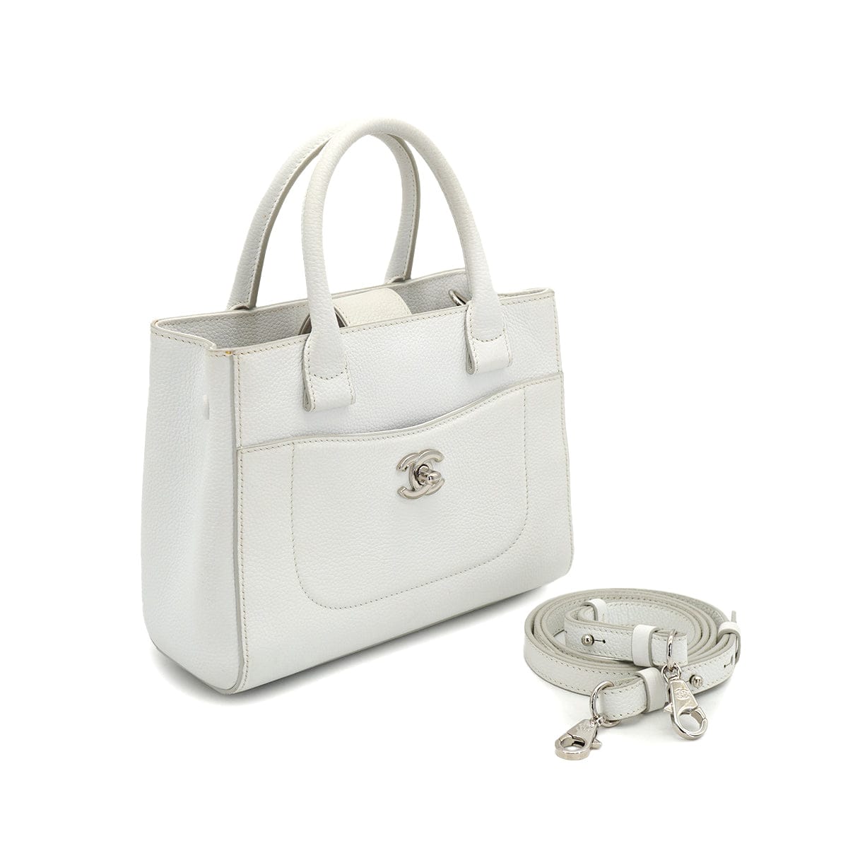 PURPOSE CHANEL NEO EXECUTIVE TOTE SHOULDER BAG WHITE LEATHER SILVER HARDWARE 90327109