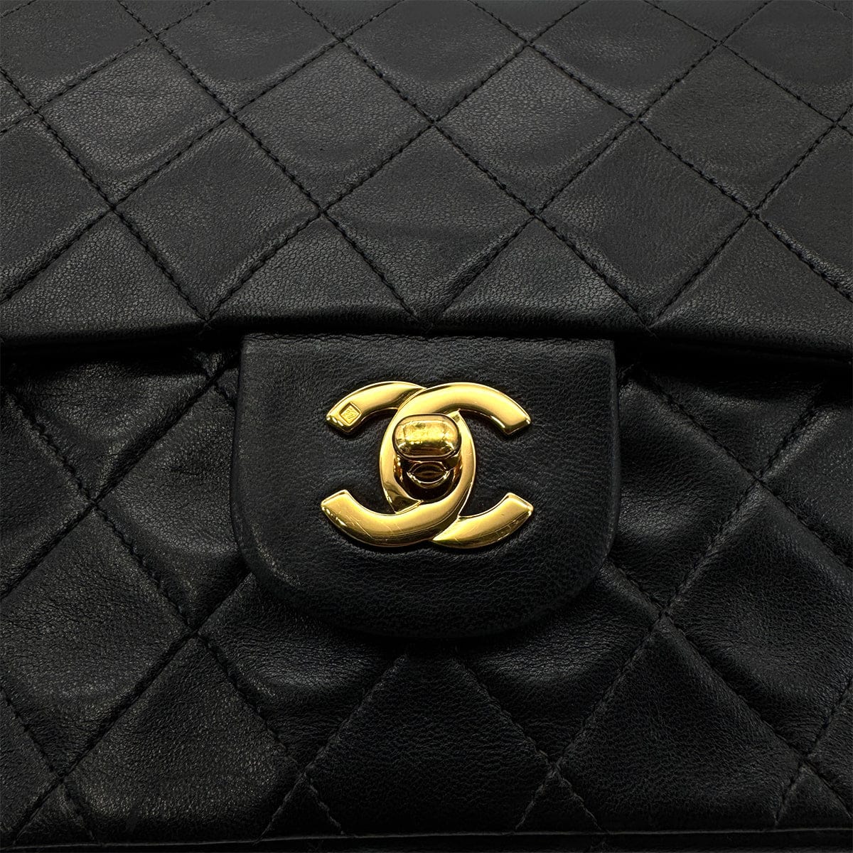 PURPOSE CHANEL VINTAGE CLASSIC FLAP MEDIUM CHAIN SHOULDER BAG BLACK LAMB SKIN 90305119