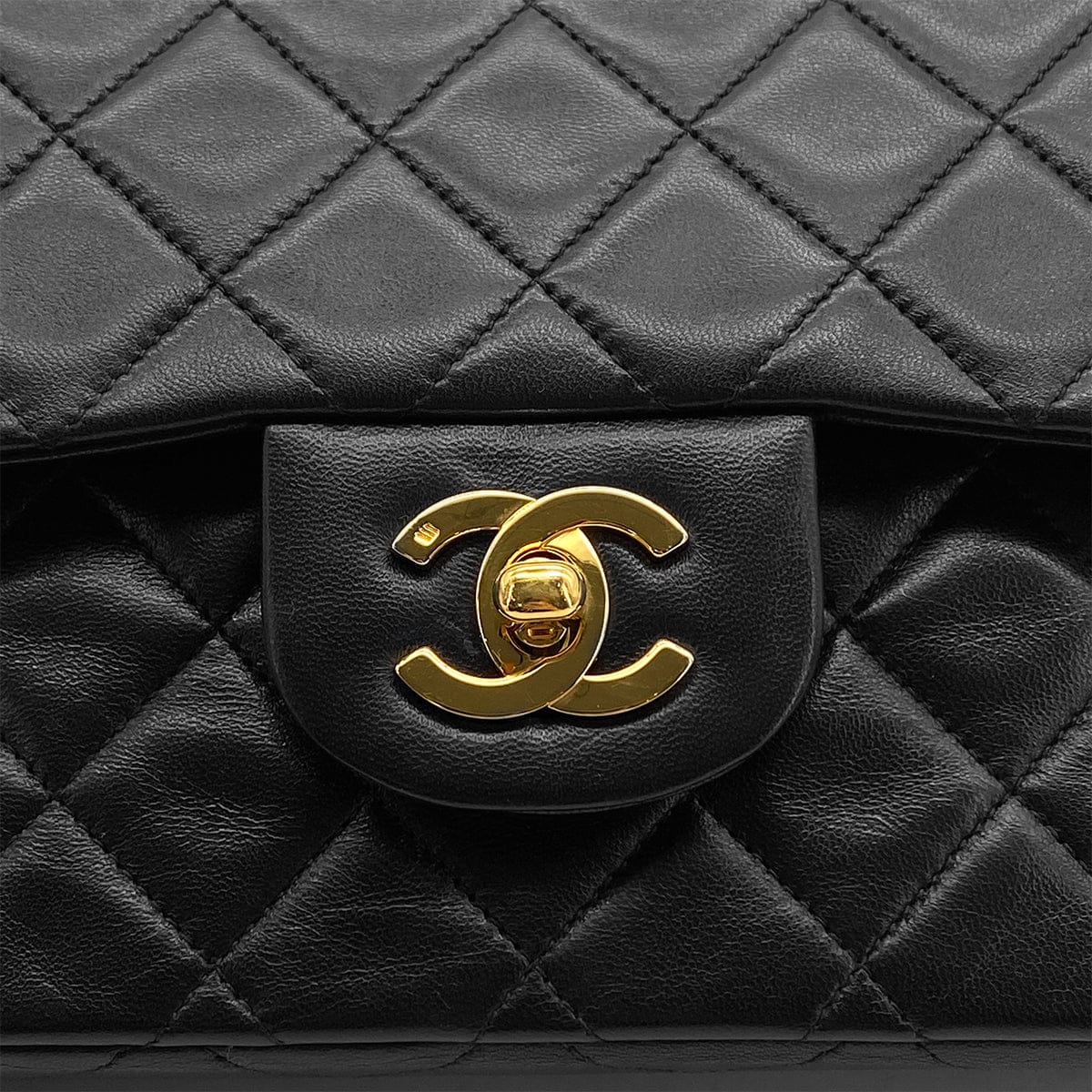 PURPOSE VINTAGE CHANEL CLASSIC FLAP SMALL CHAIN SHOULDER BAG BLACK LAMB SKIN GOLD HARDWARE 90325337