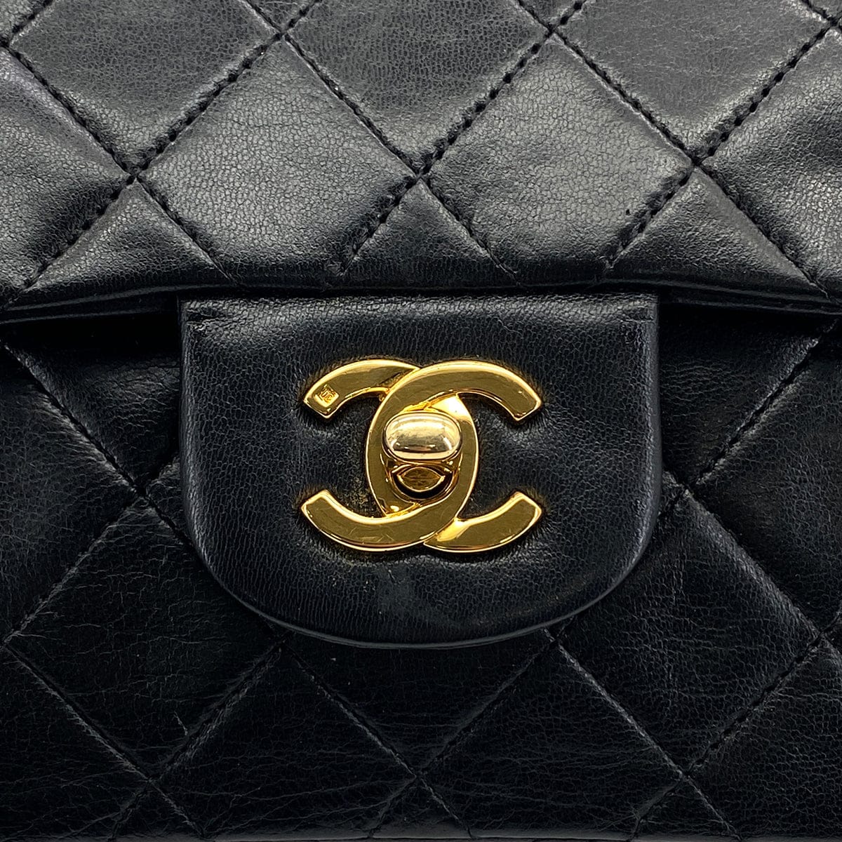 PURPOSE VINTAGE CHANEL CLASSIC FLAP SMALL CHAIN SHOULDER BAG BLACK LAMB SKIN GOLD HARDWARE 90327149