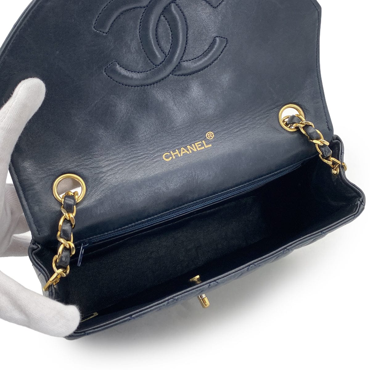PURPOSE VINTAGE CHANEL HALF MOON CHAIN SHOULDER BAG NAVY LAMB SKIN GOLD HARDWARE 90318630