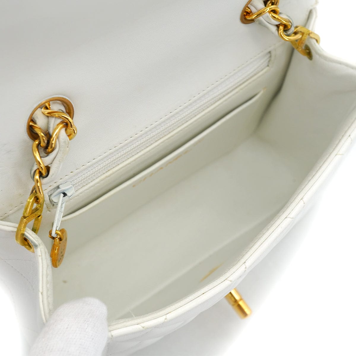 PURPOSE VINTAGE CHANEL MATELASSE BIG COCO CHAIN HAND BAG WHITE LAMB SKIN GOLD HARDWARE 90327091