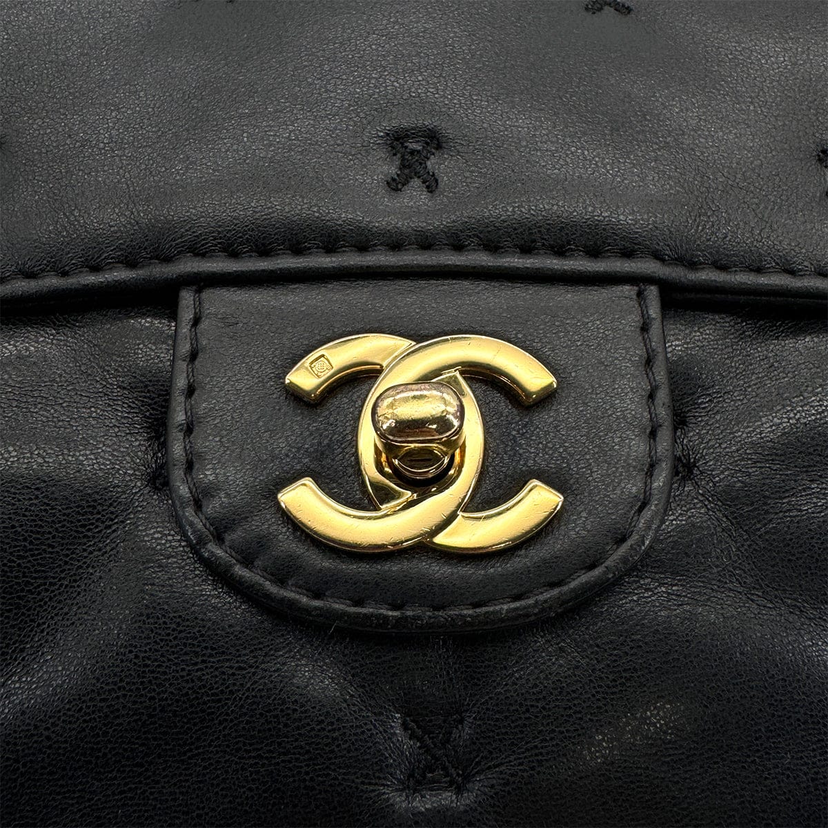 PURPOSE VINTAGE CHANEL MATELASSE STITCH CHAIN SHOULDER BAG BLACK LAMB SKIN GOLD HARDWARE 90322926