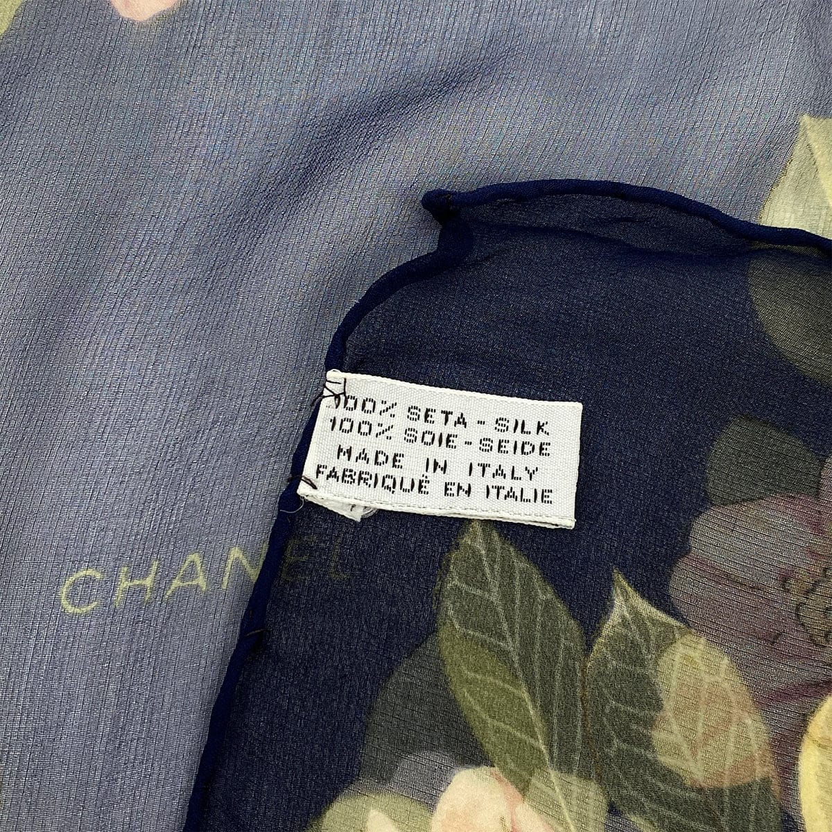 PURPOSE VINTAGE CHANEL SCARF CAMELLIA LOGO NAVY PINK SILK 90322057
