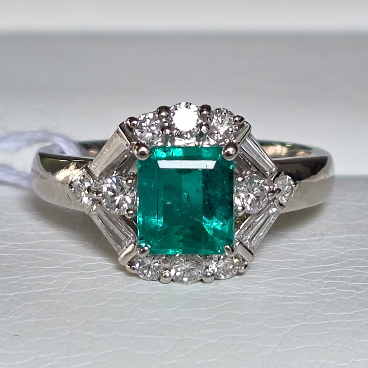 Rockstoc x LP Pt900 Emerald Ring E 1.37 D 0.62 Sz 6.5 7.5g RLPR54